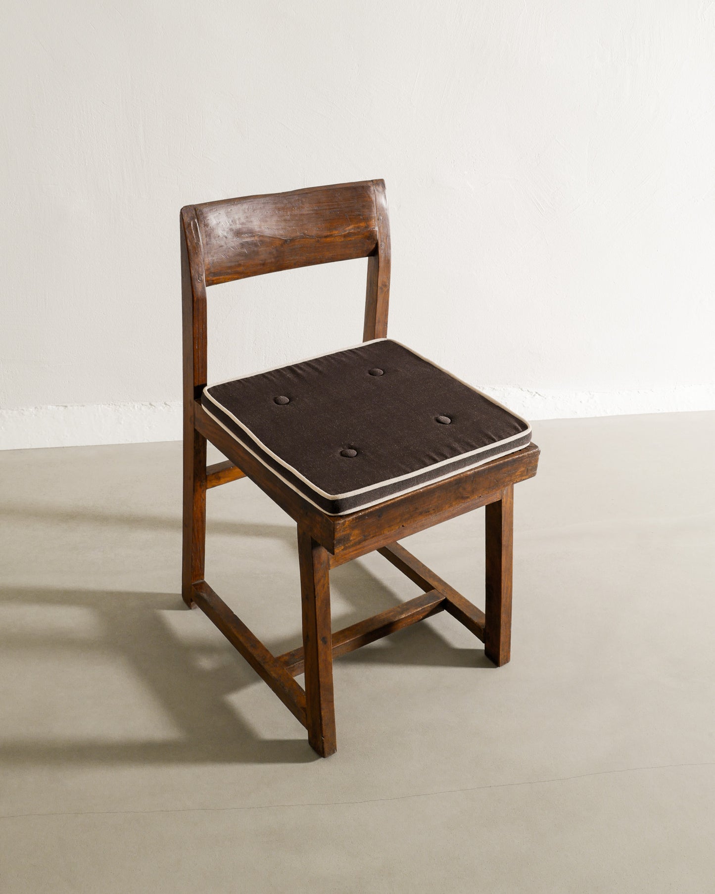 PIERRE JEANNERET BOX CHAIR, 1950s