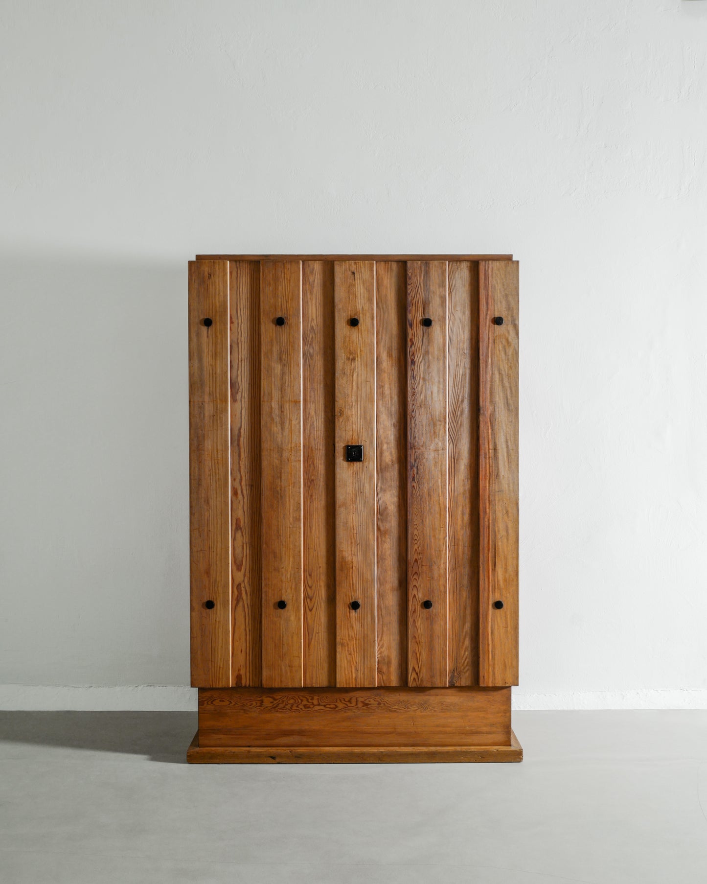 AXEL EINAR HJORTH "LOVÖ" CABINET, 1930s