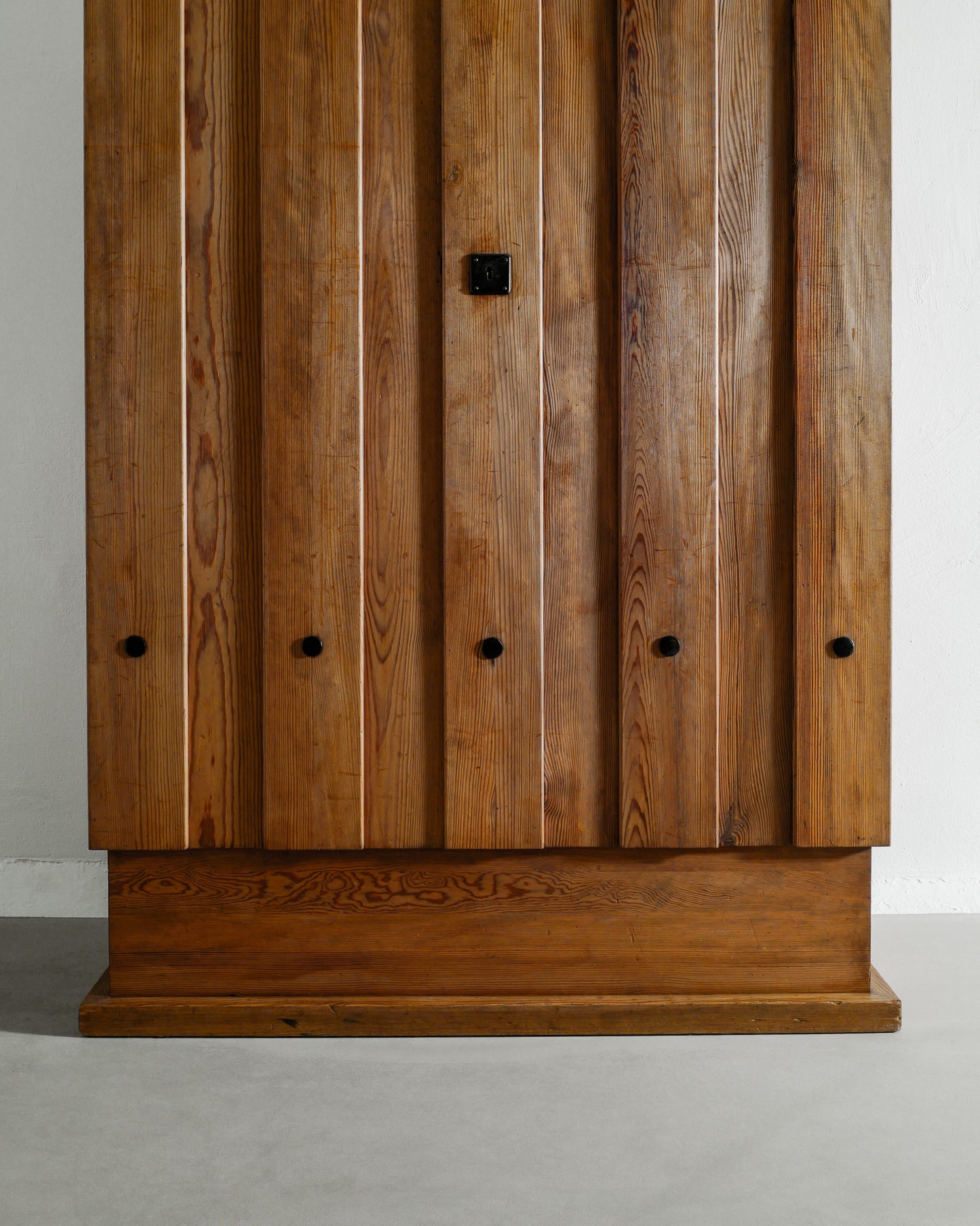 AXEL EINAR HJORTH "LOVÖ" CABINET, 1930s