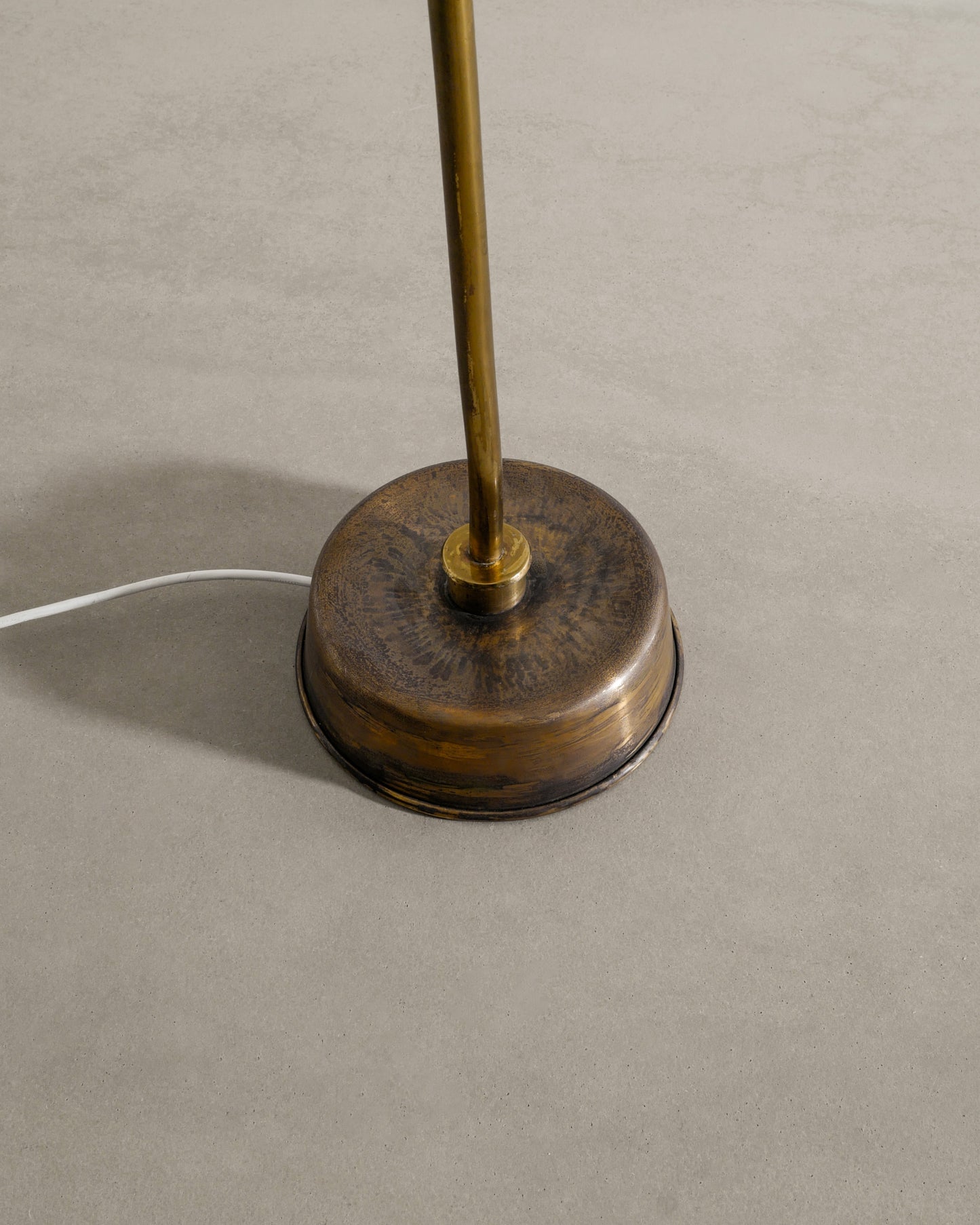 FINNISH FLOOR LAMP WITH STRAW SHADE, 1940s