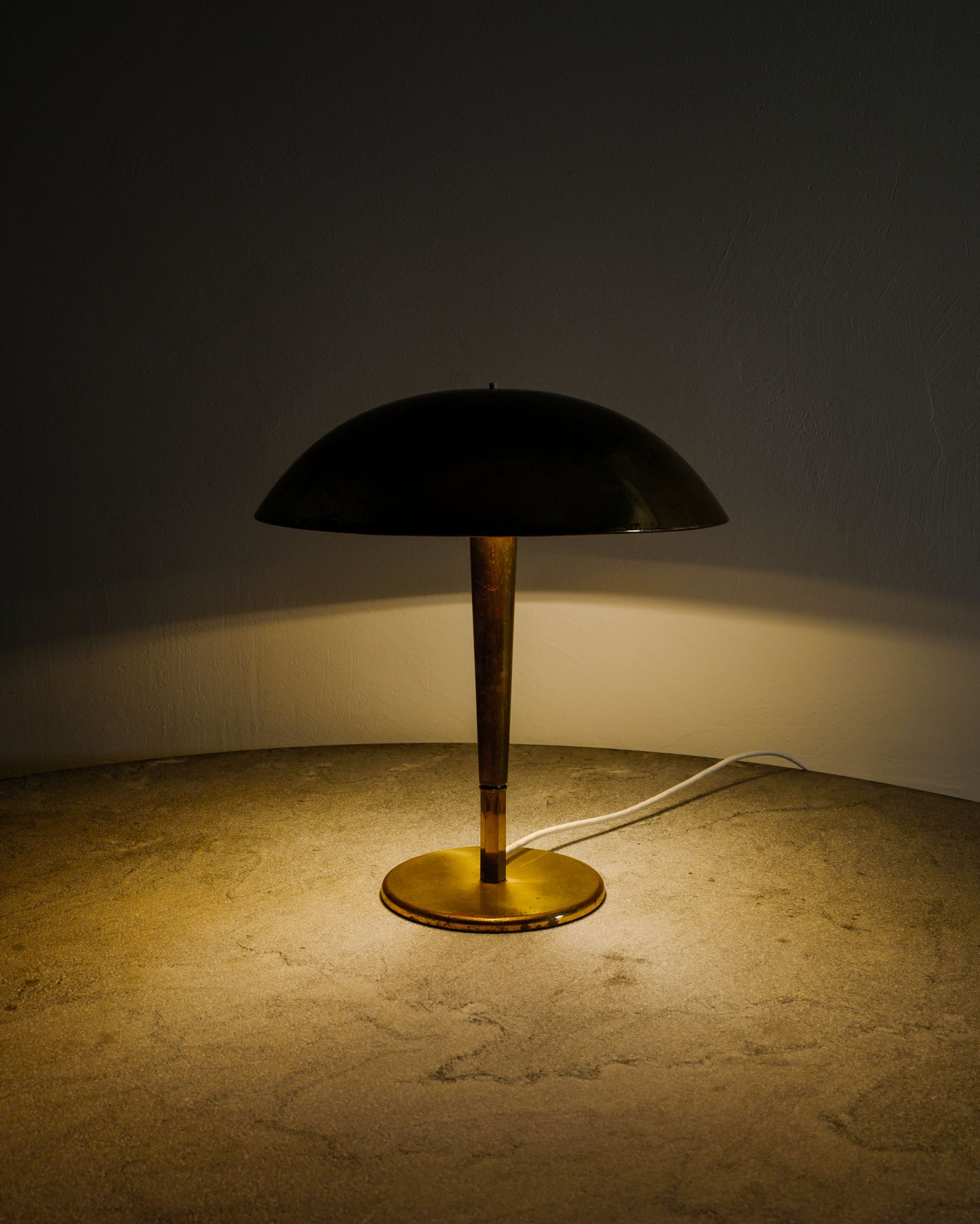 PAAVO TYNELL "5061" TABLE LAMP, 1940s
