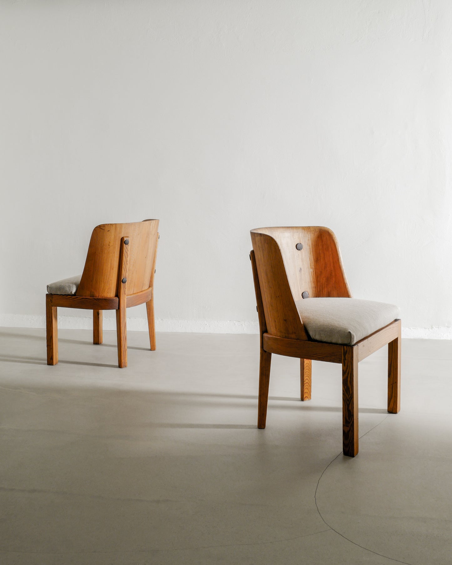 AXEL EINAR HJORTH "LOVÖ" ARMCHAIRS, 1930s