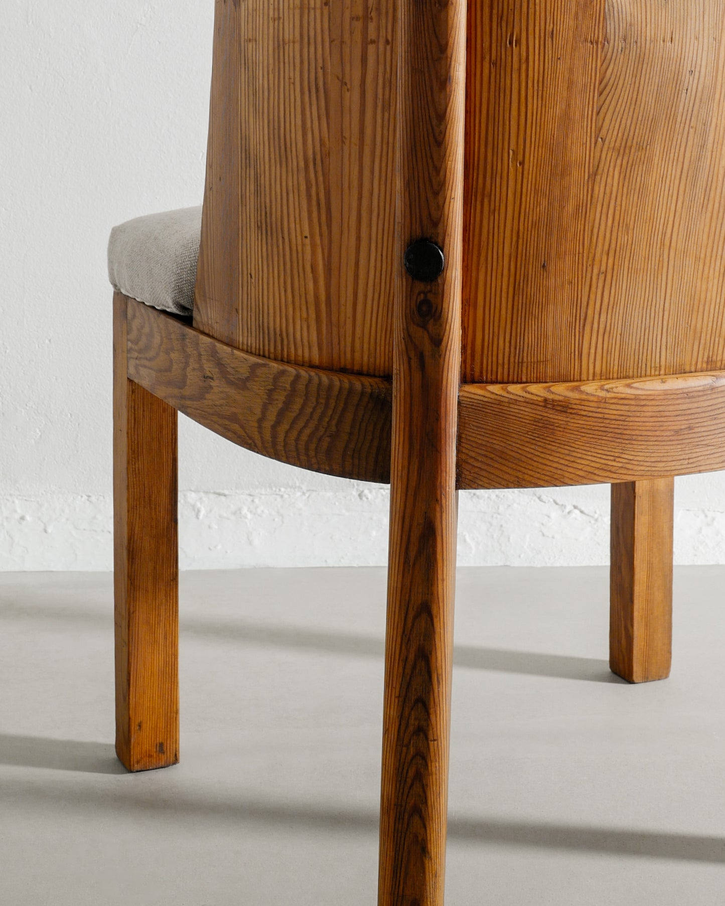 AXEL EINAR HJORTH "LOVÖ" ARMCHAIRS, 1930s