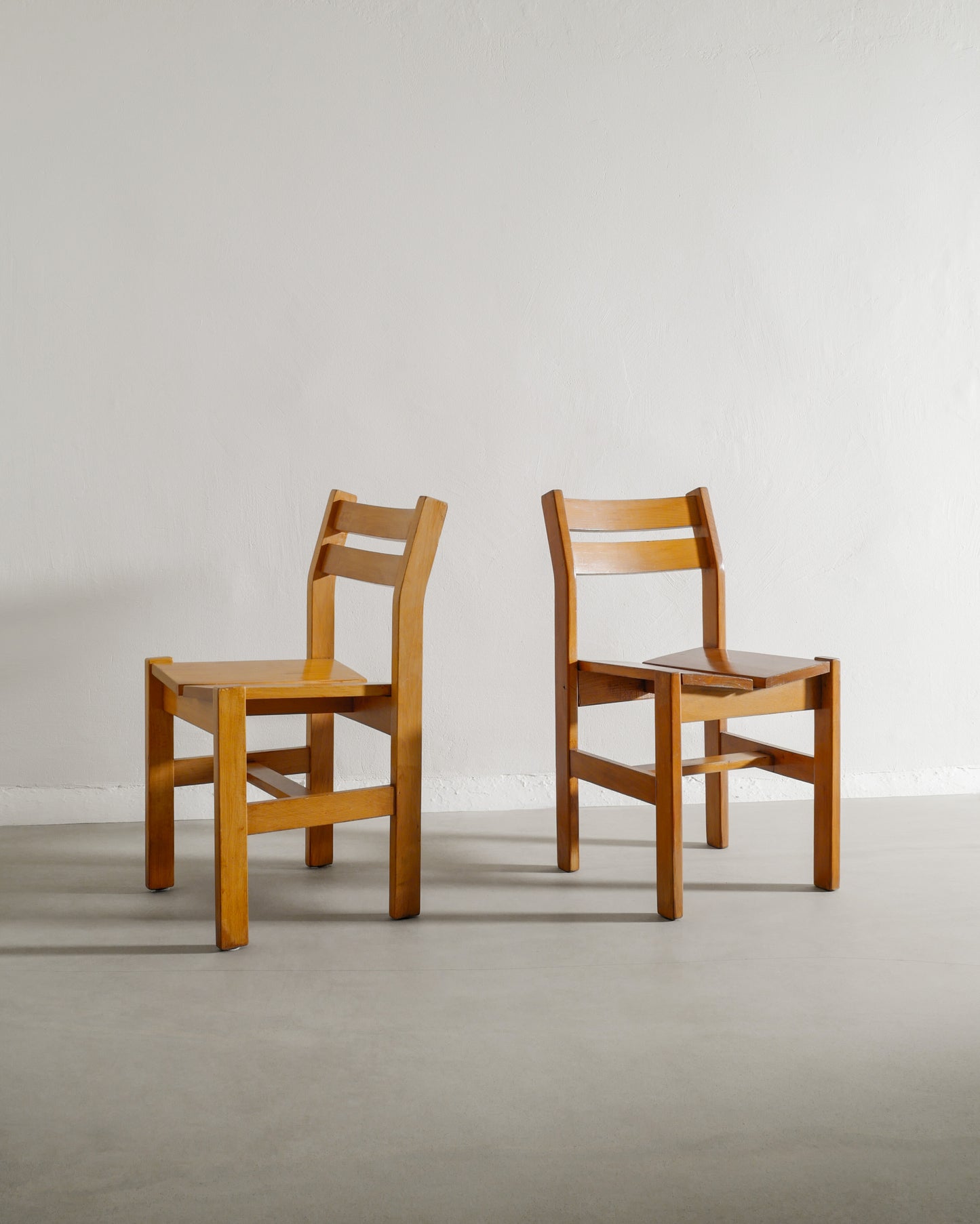 FRENCH ELM CHAIRS, 1960s