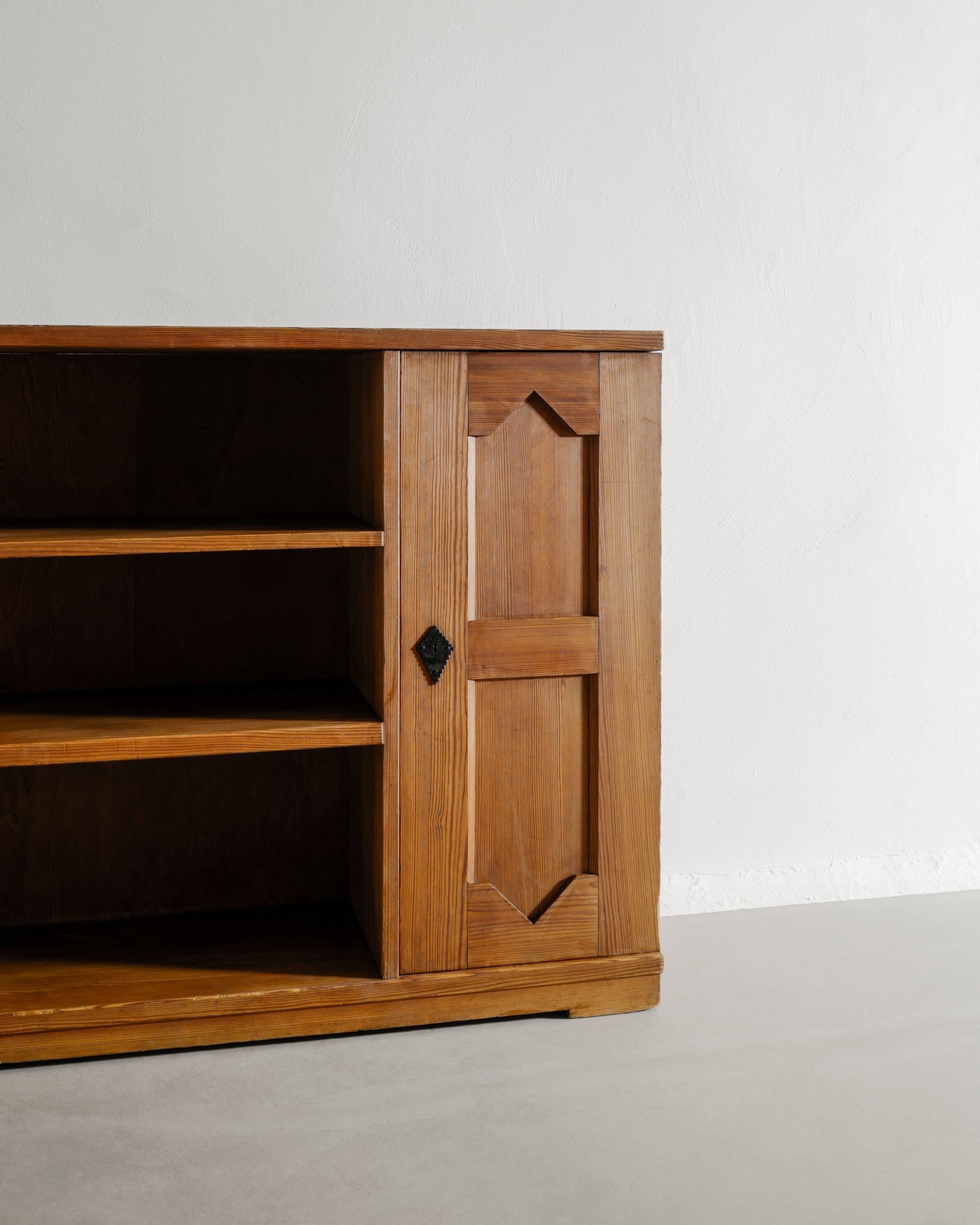 NORDISKA KOMPANIET "LOVÖ" BOOKCASE, 1930s
