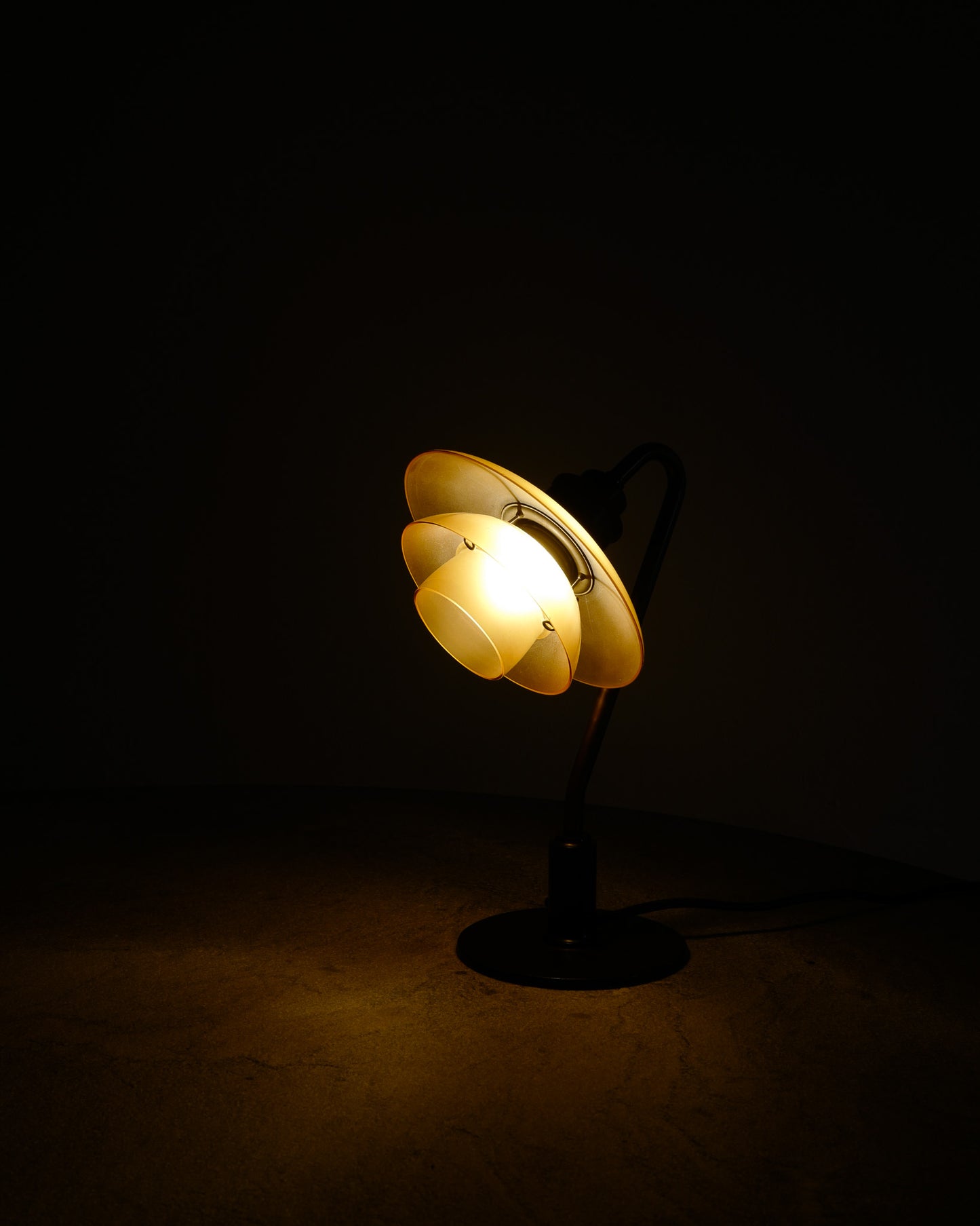 POUL HENNINGSEN "PH 2/2" TABLE LAMP, 1930s
