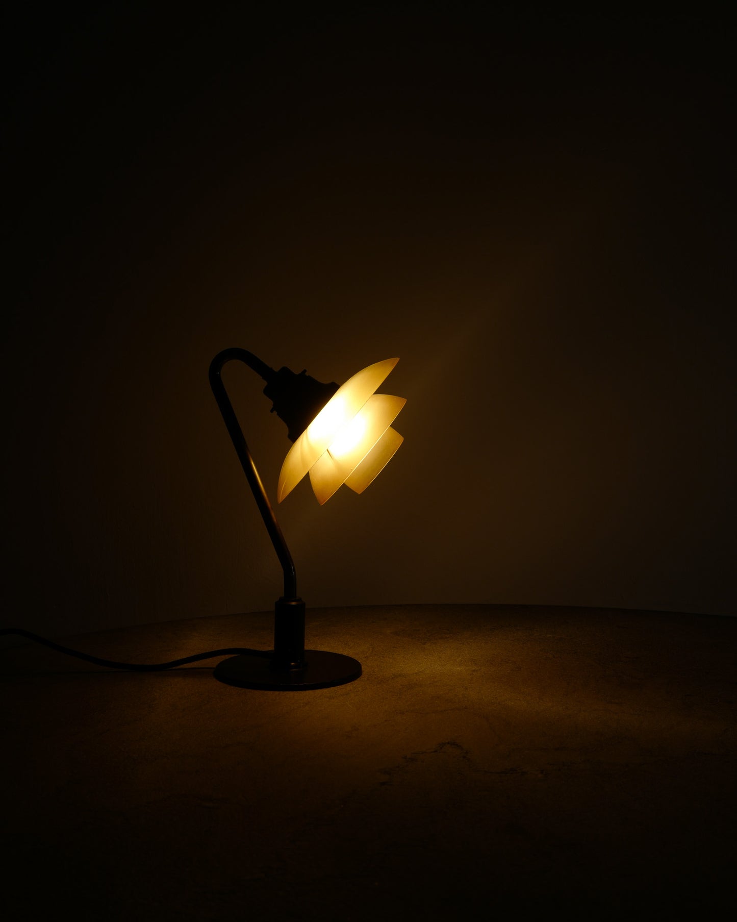 POUL HENNINGSEN "PH 2/2" TABLE LAMP, 1930s