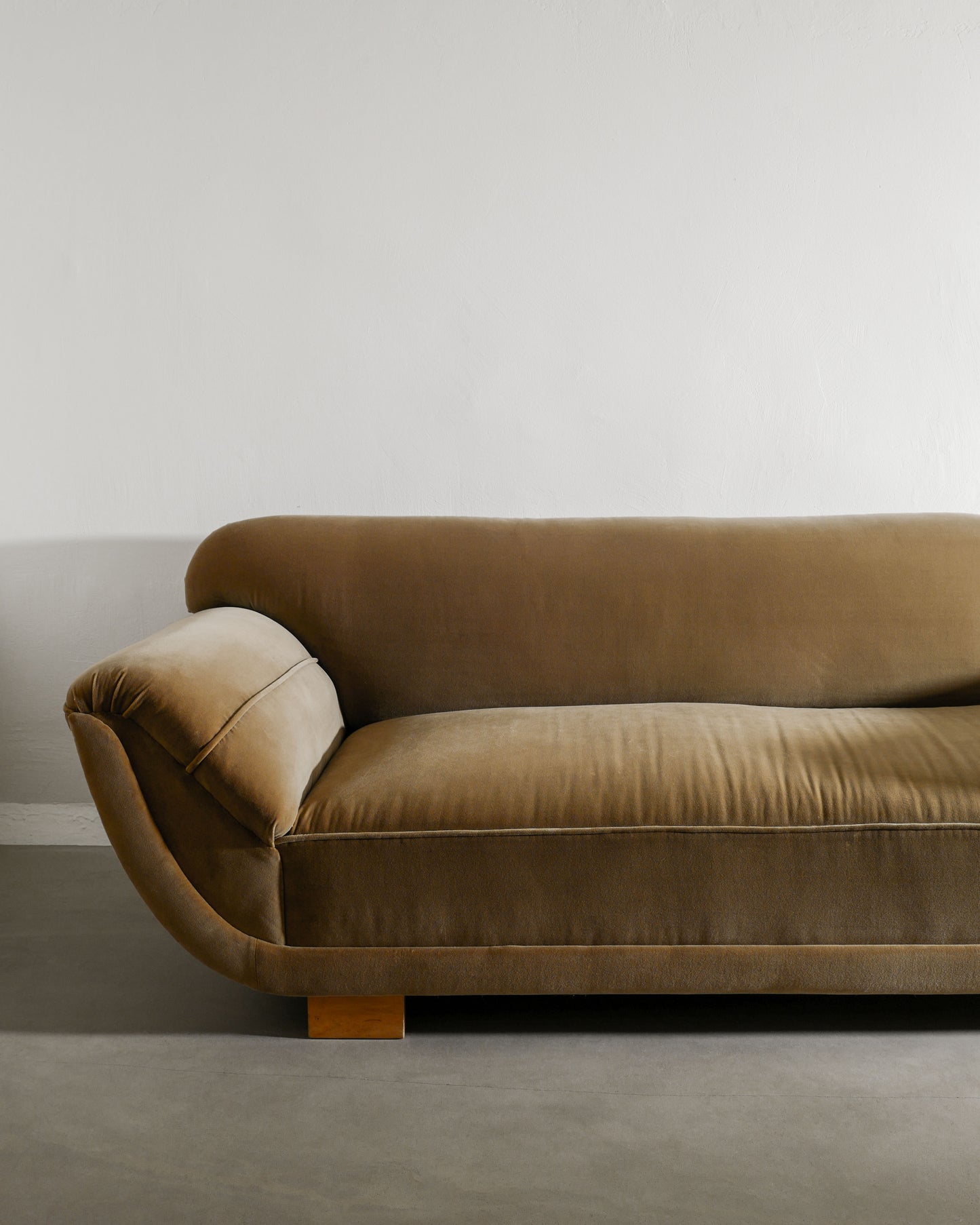 SWEDISH MODERN CANAPÉ SOFA, 1940s