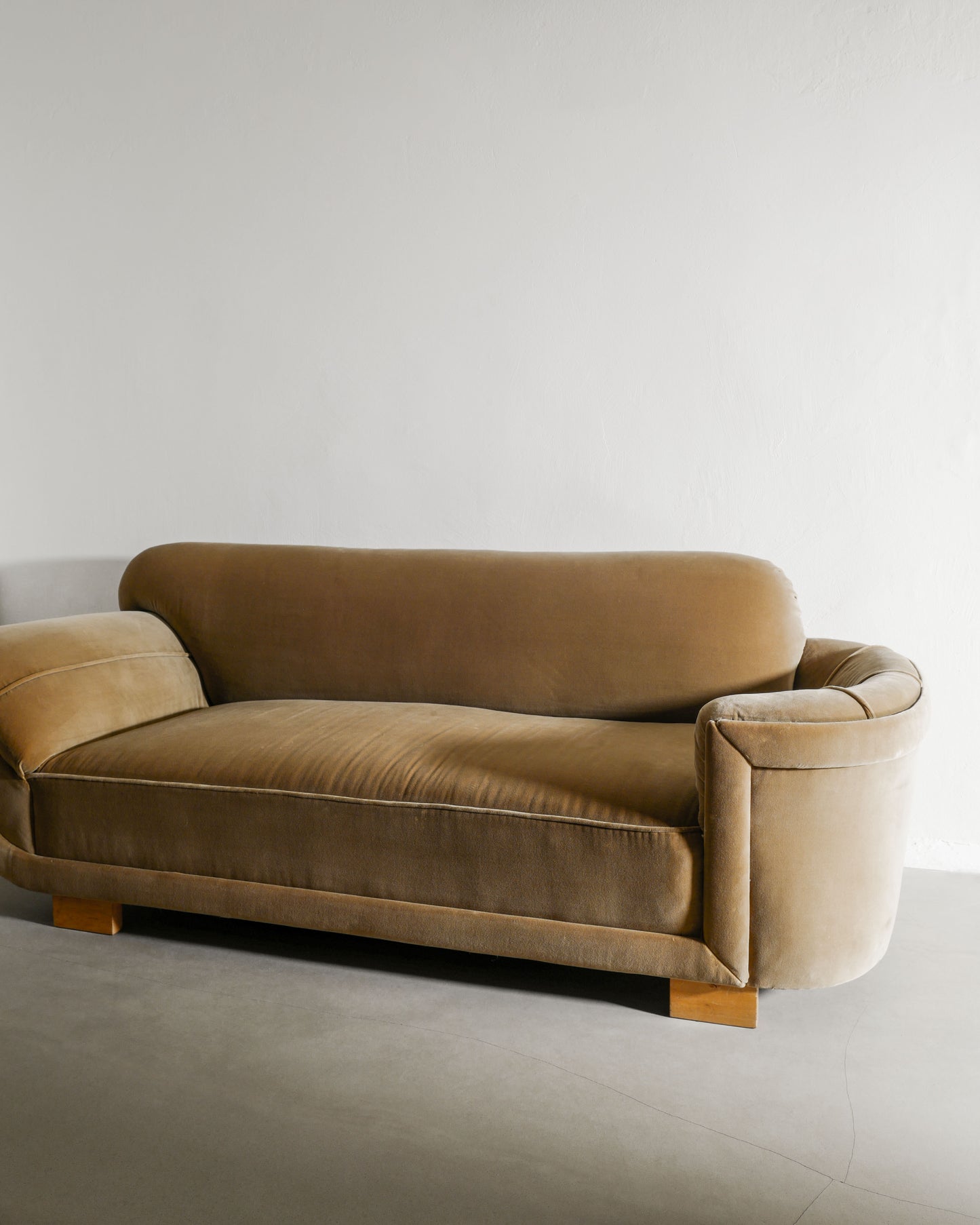 SWEDISH MODERN CANAPÉ SOFA, 1940s