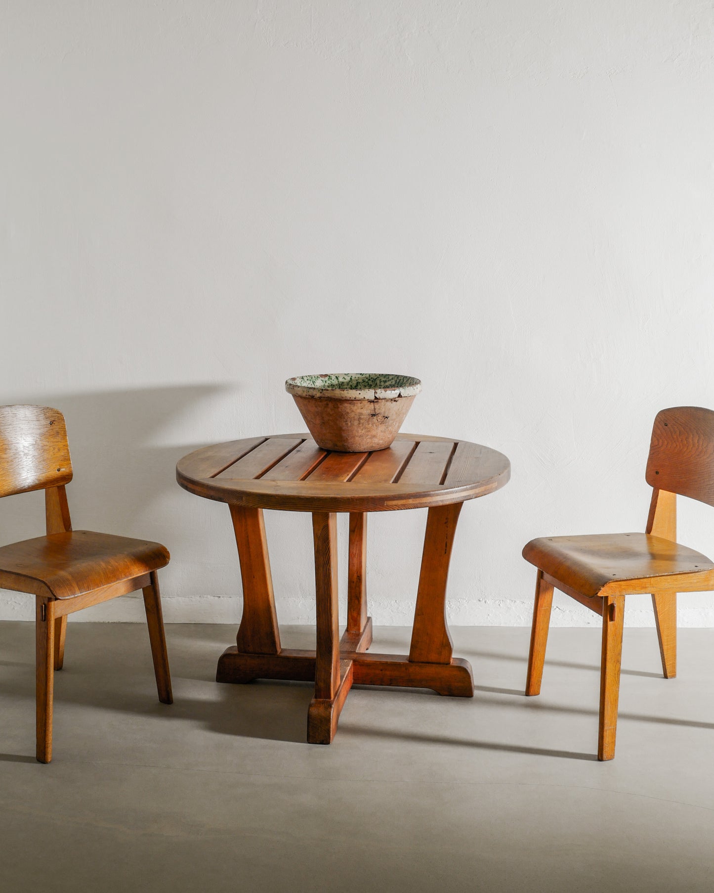 DAVID ROSÉN "BERGA" ROUND TABLE, 1940s
