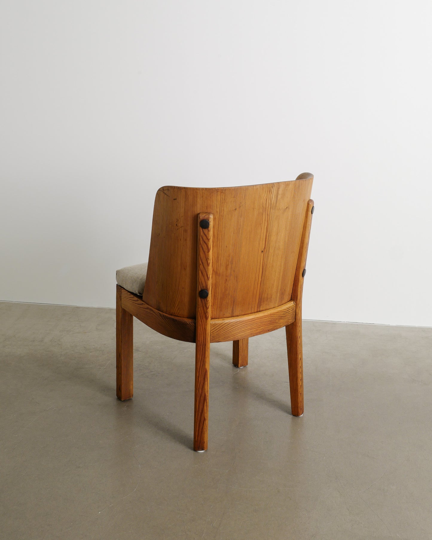 AXEL EINAR HJORTH "LOVÖ" ARMCHAIRS, 1930s
