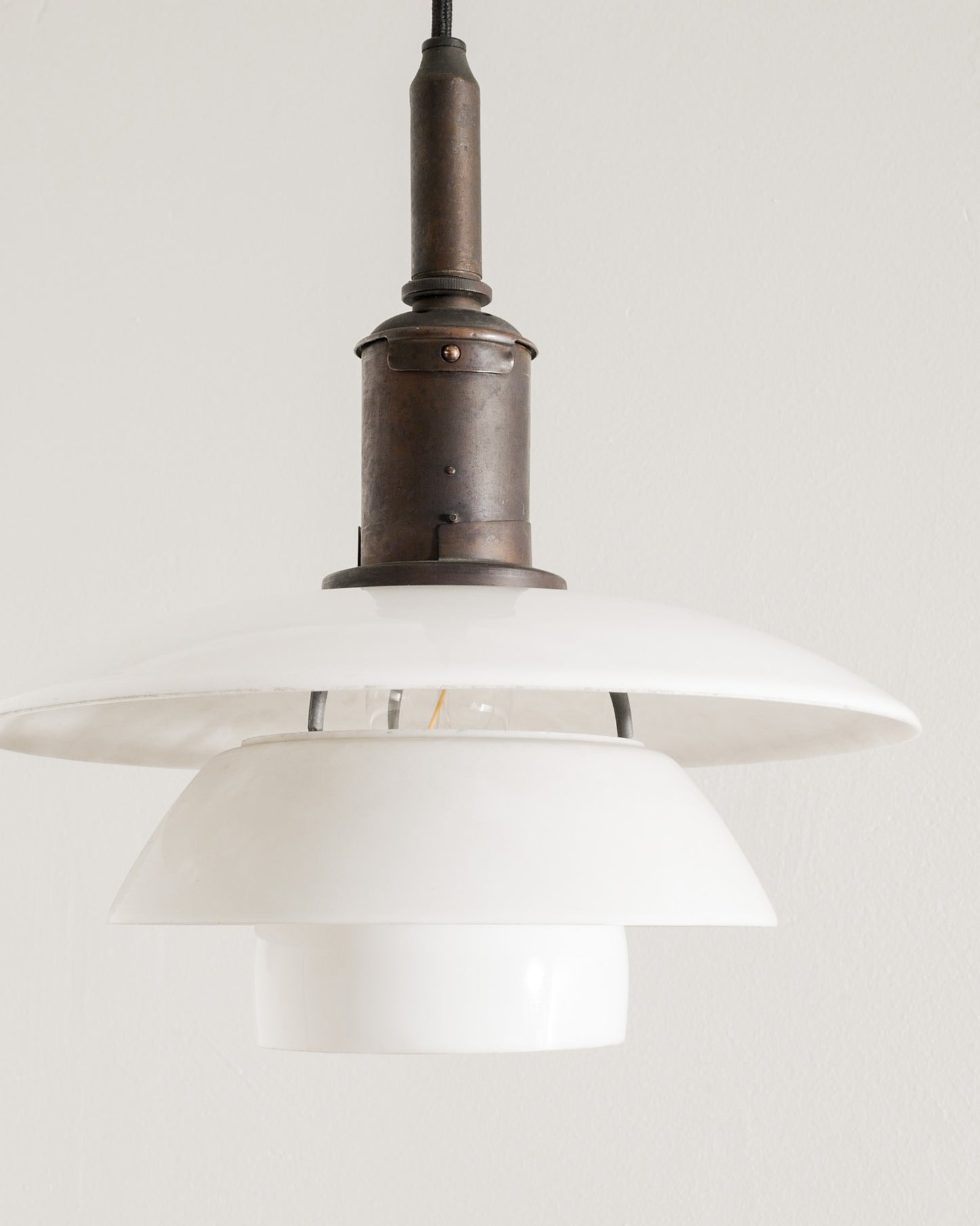 POUL HENNINGSEN PAT. APPL. "PH-3/3" PENDANT