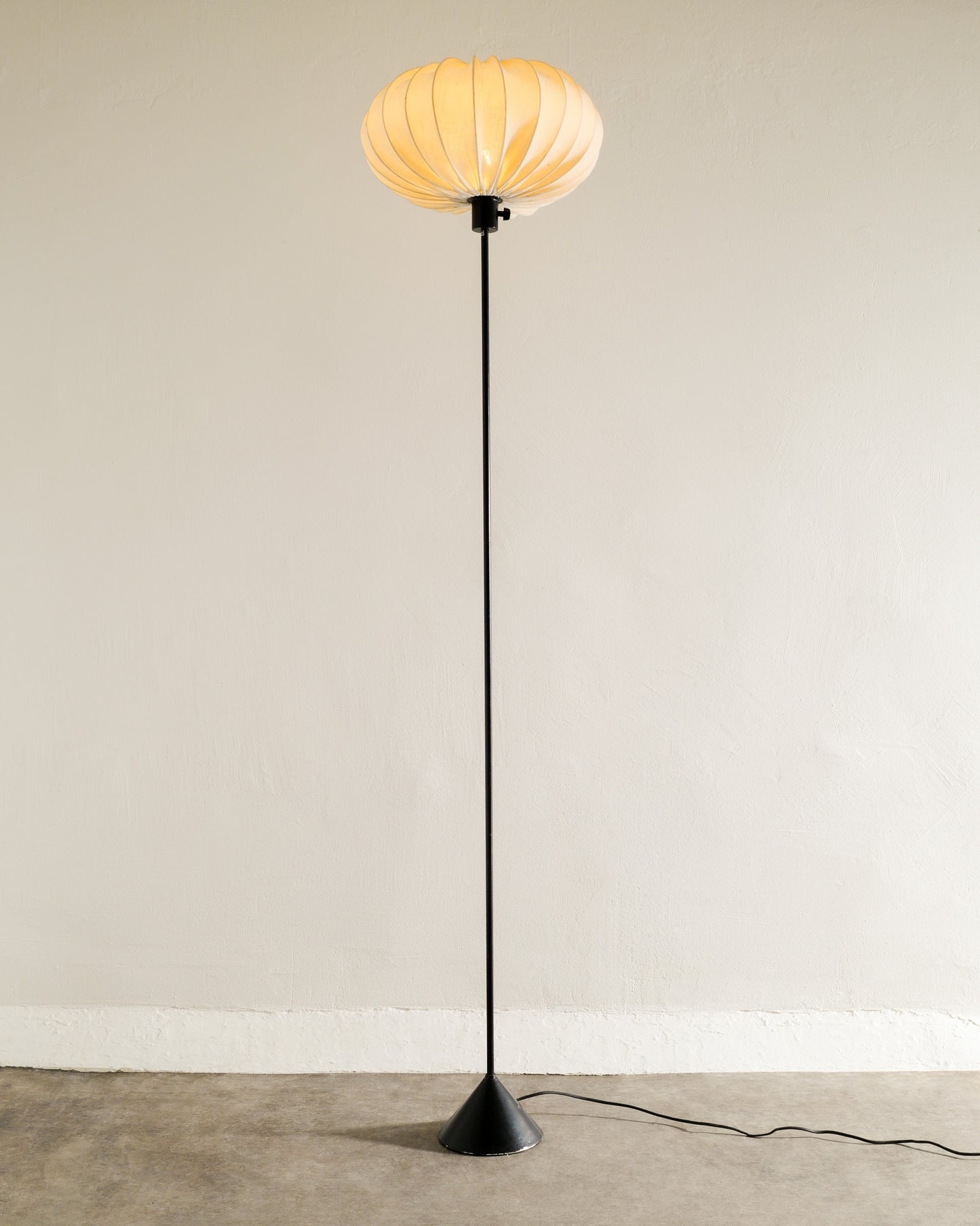 HANS-AGNE JAKOBSSON "G-23" FLOOR LAMP, 1950s