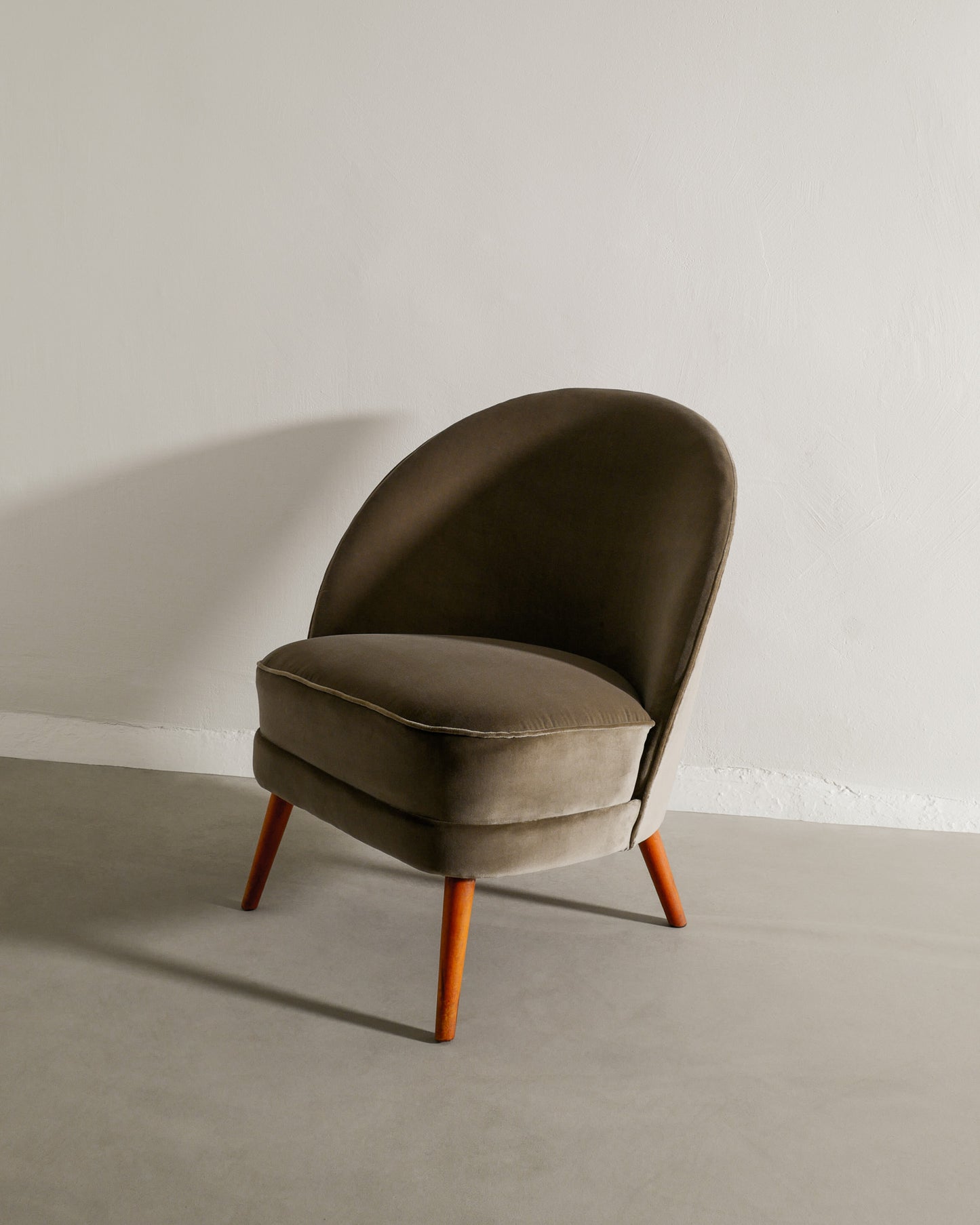 ARNE NORELL "ASYMMETRICAL" CHAIR, 1950s