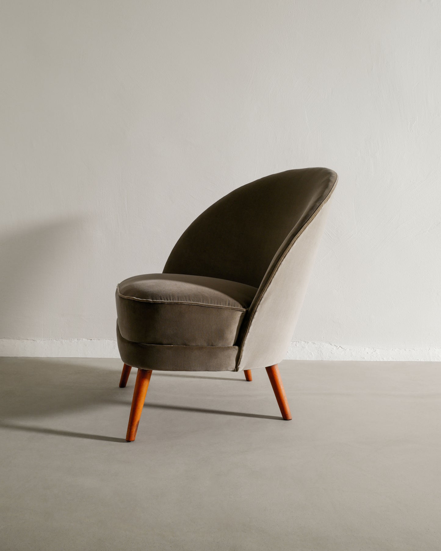 ARNE NORELL "ASYMMETRICAL" CHAIR, 1950s