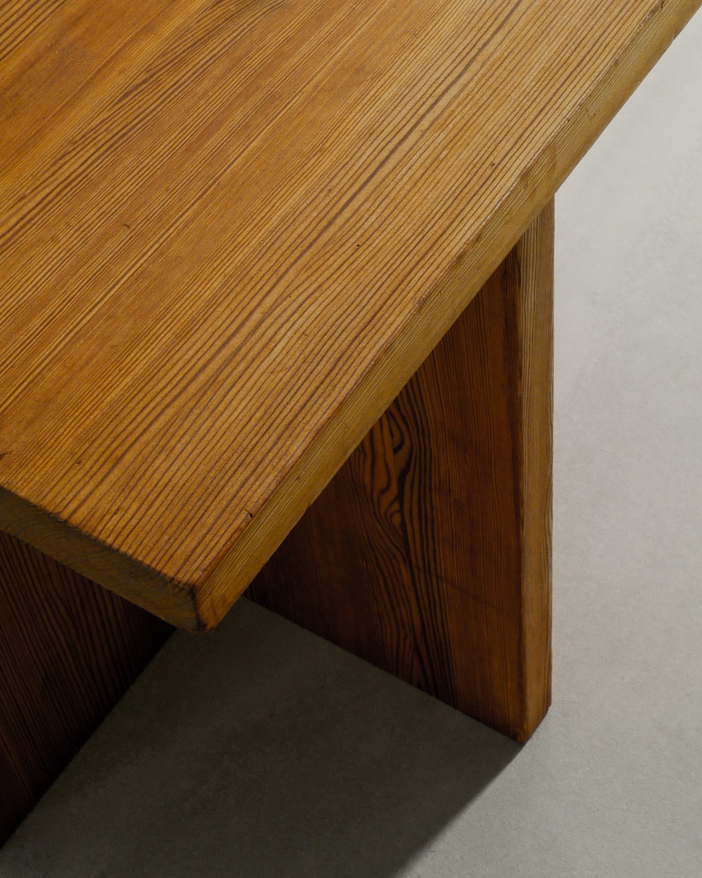 AXEL EINAR HJORTH "LOVÖ" TABLE, 1930s