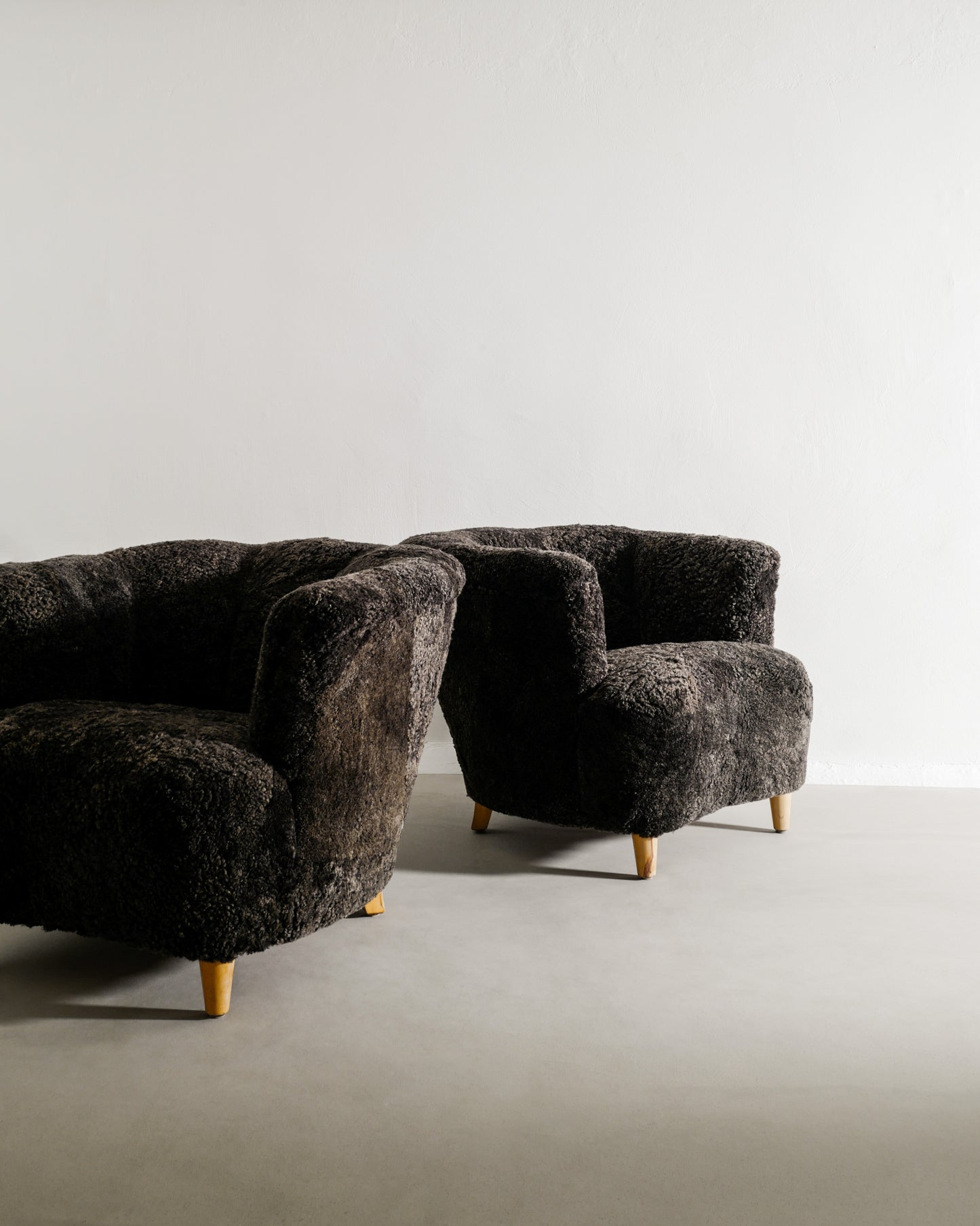 PAIR OF SWEDISH MODERN ARMCHAIRS, 1940s