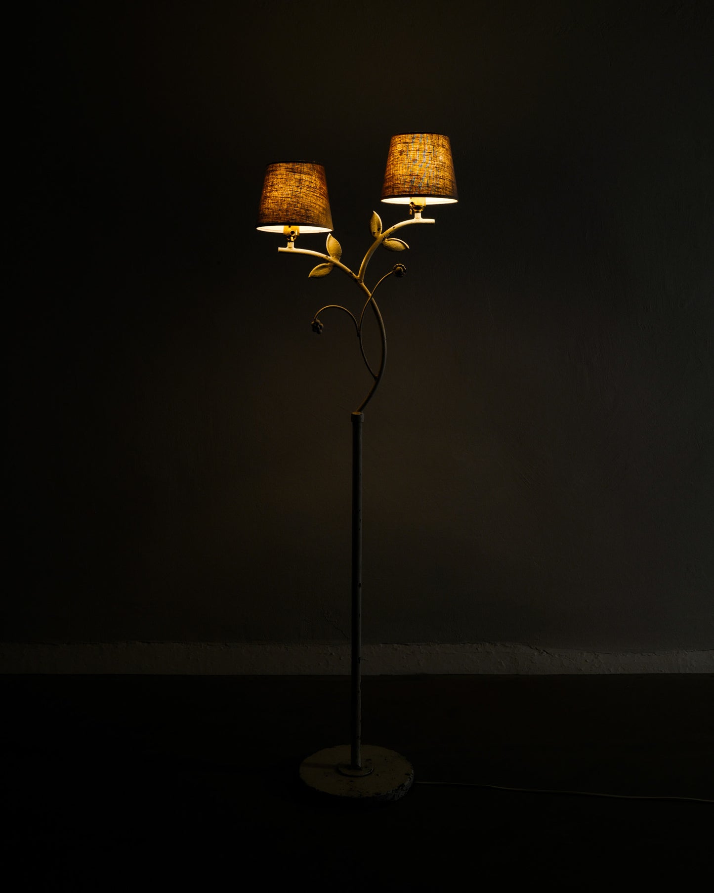 SWEDISH GRACE FLOOR LAMP BY BJERKÅS, 1940s