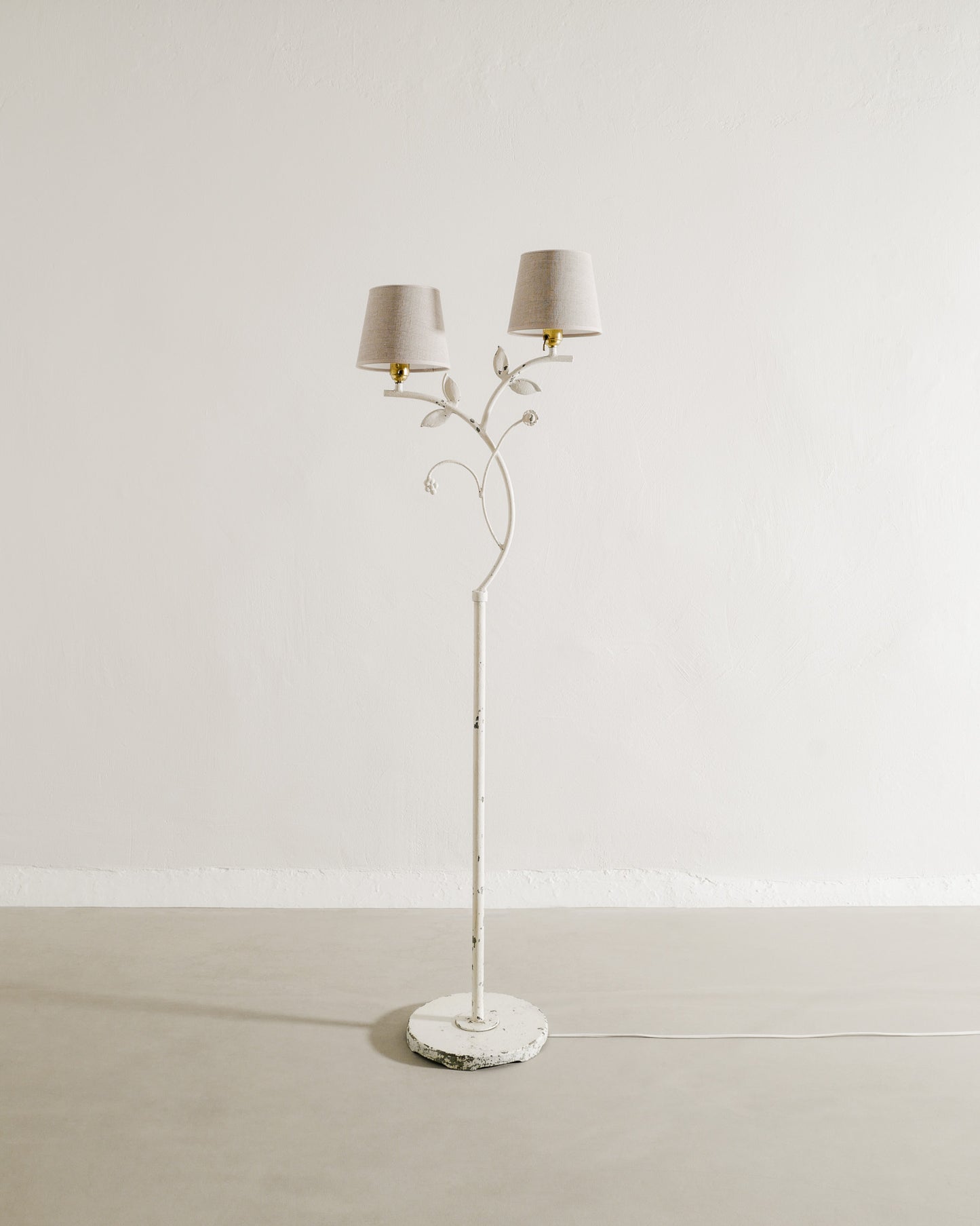 SWEDISH GRACE FLOOR LAMP BY BJERKÅS, 1940s