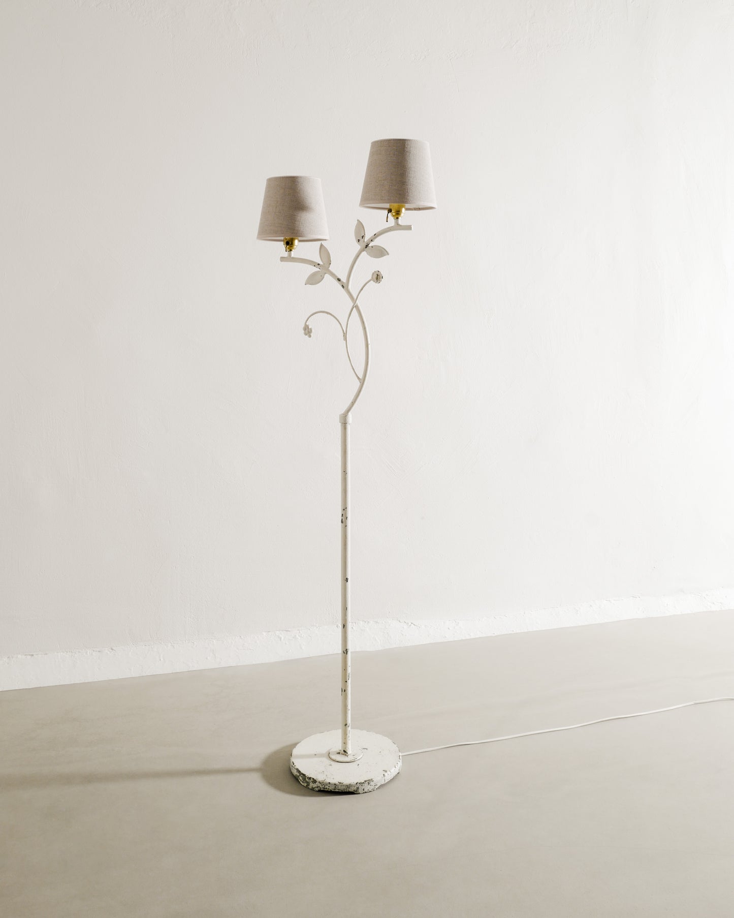 SWEDISH GRACE FLOOR LAMP BY BJERKÅS, 1940s