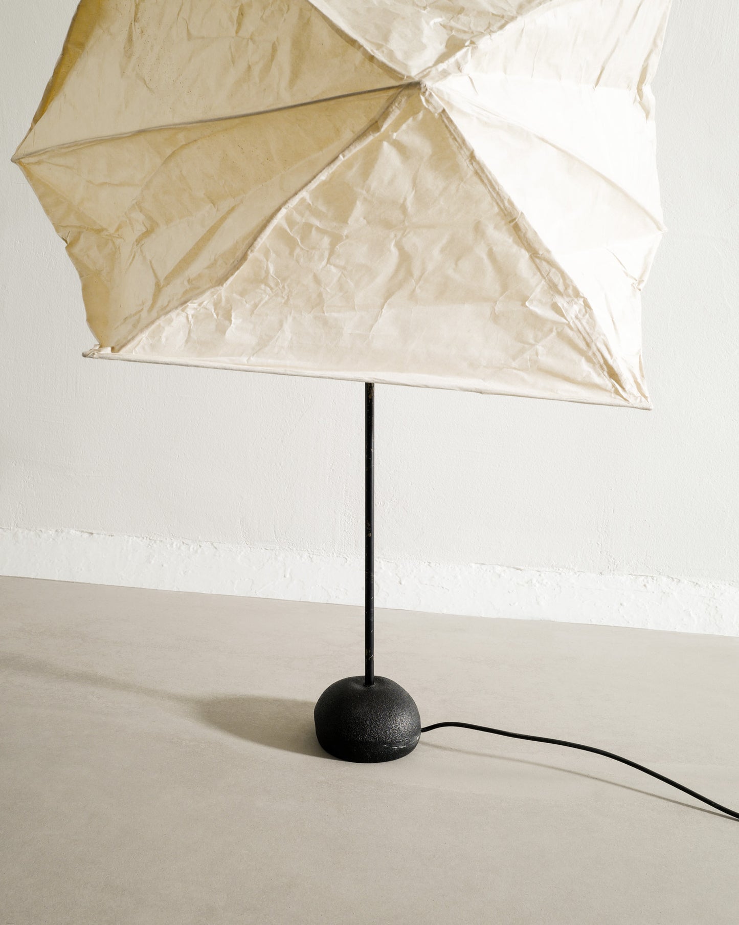 ISAMU NOGUCHI "L4" FLOOR LAMP, 1950s