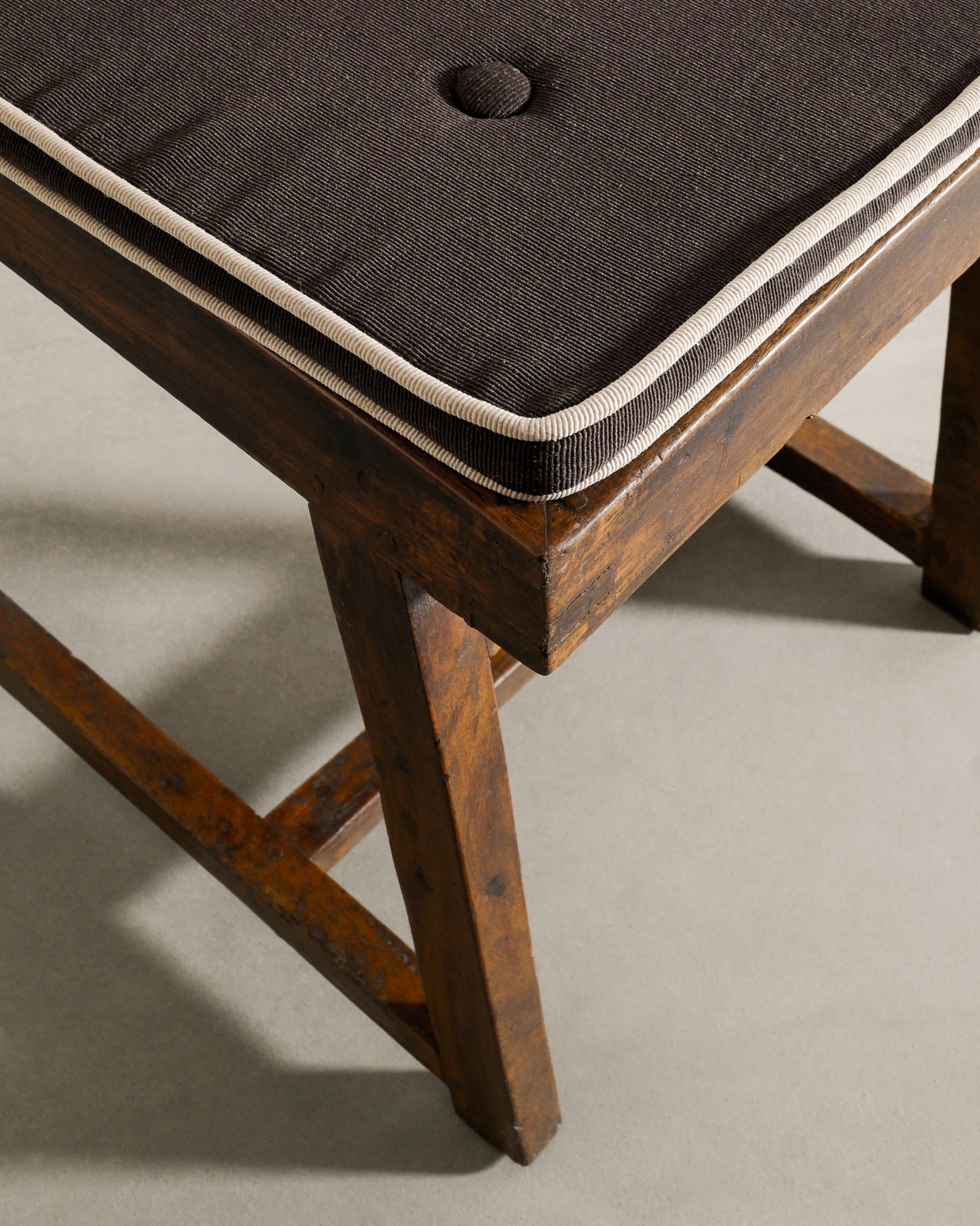 PIERRE JEANNERET BOX CHAIR, 1950s