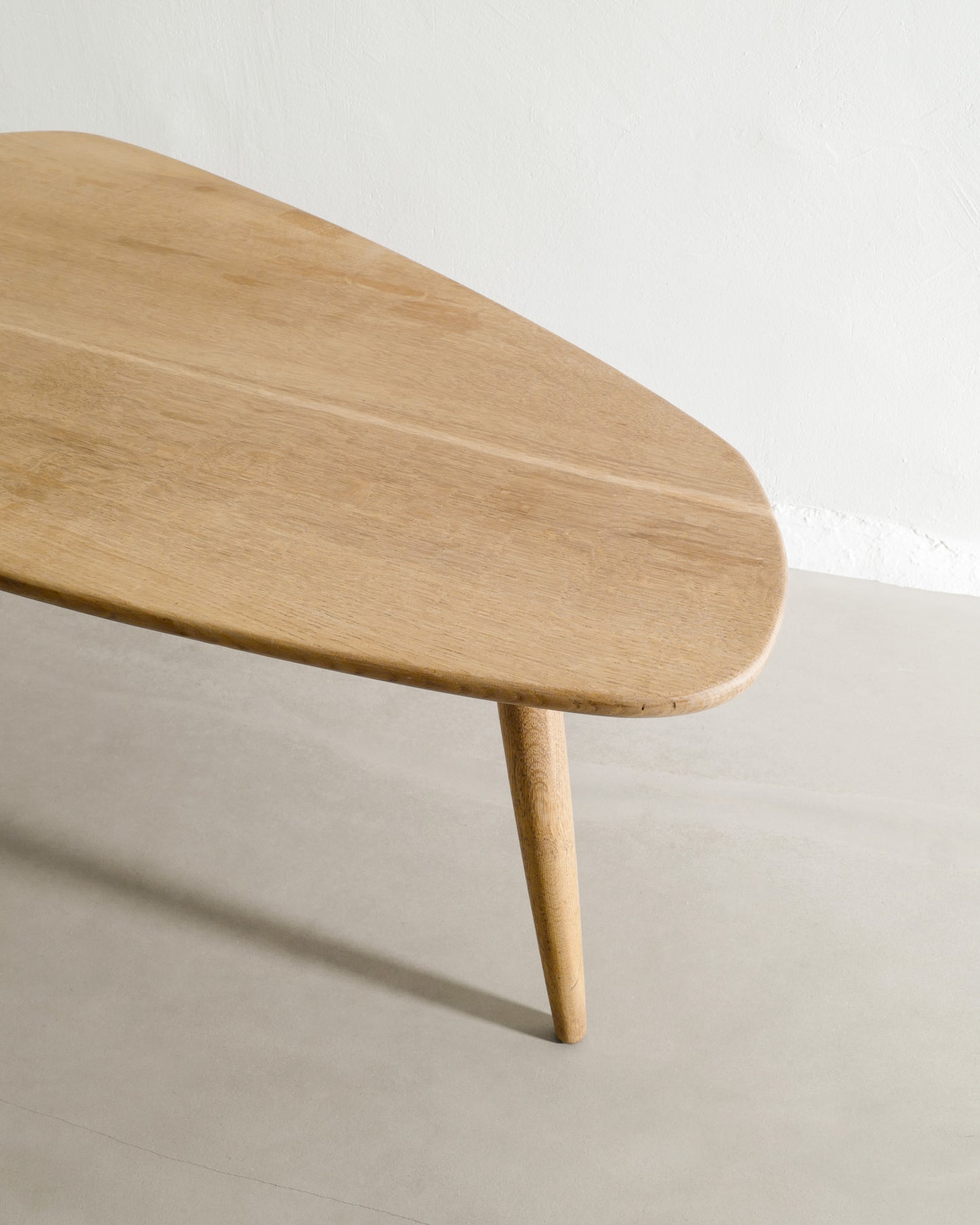 DANISH OVAL COFFEE TABLE IN OAK, 1950s