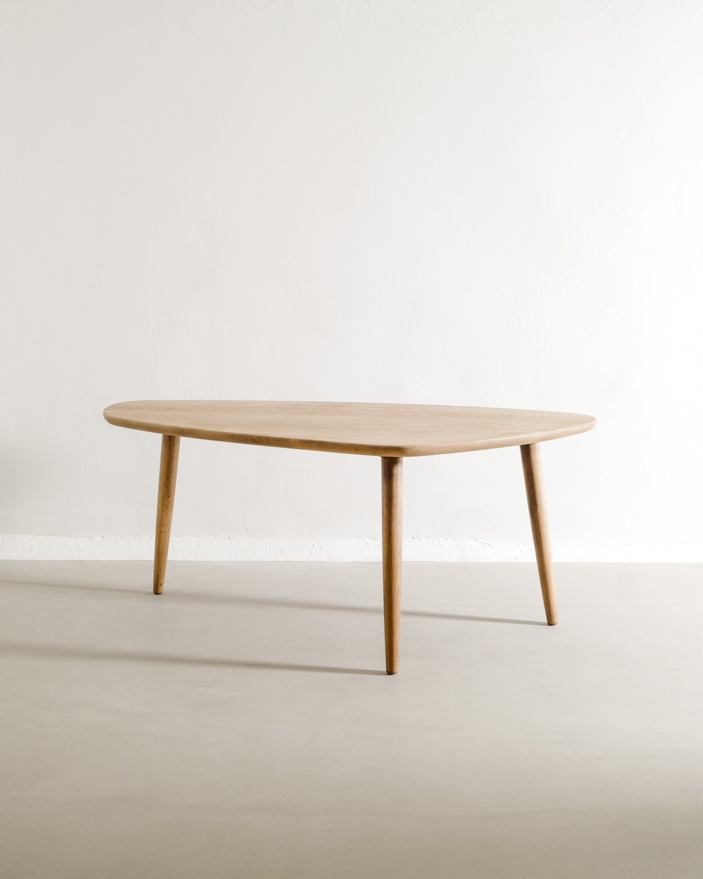 DANISH OVAL COFFEE TABLE IN OAK, 1950s
