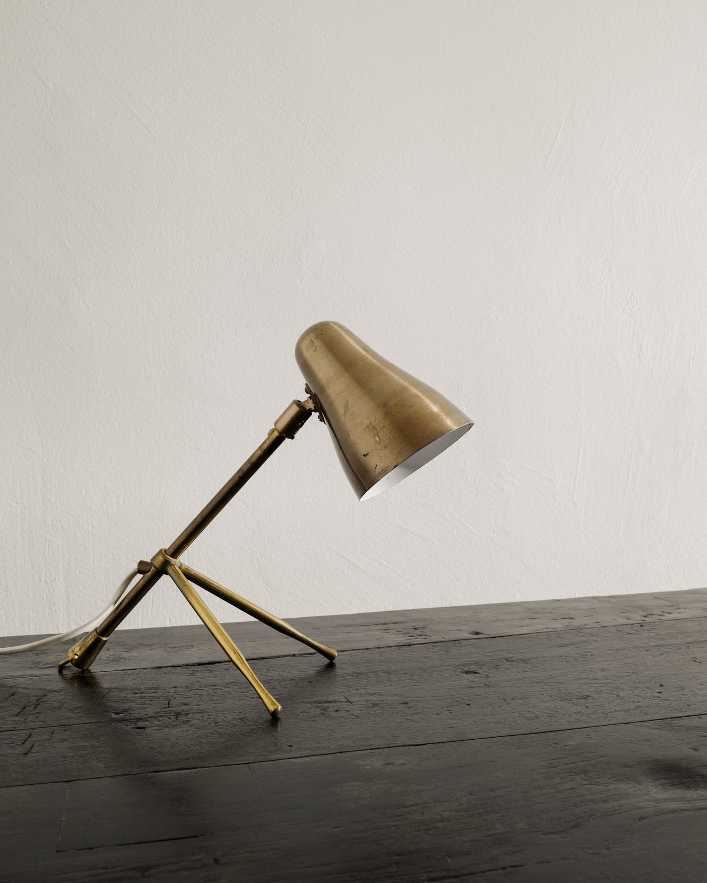 GIUSEPPE OSTUNI "OCHETTA" BRASS LAMP, 1950s
