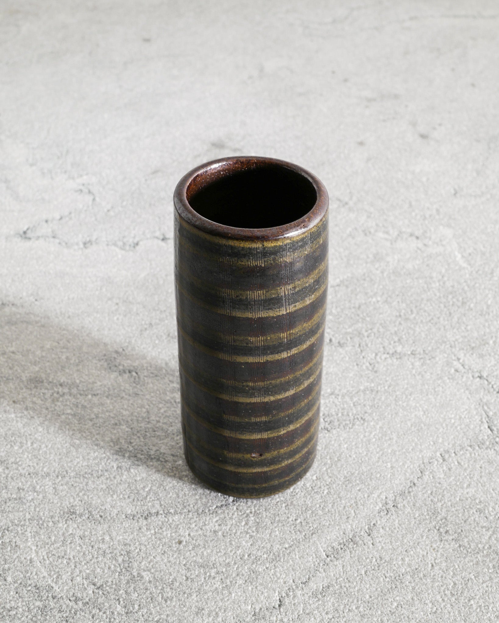 ARTHUR ANDERSSON CYLINDER VASE, 1940s