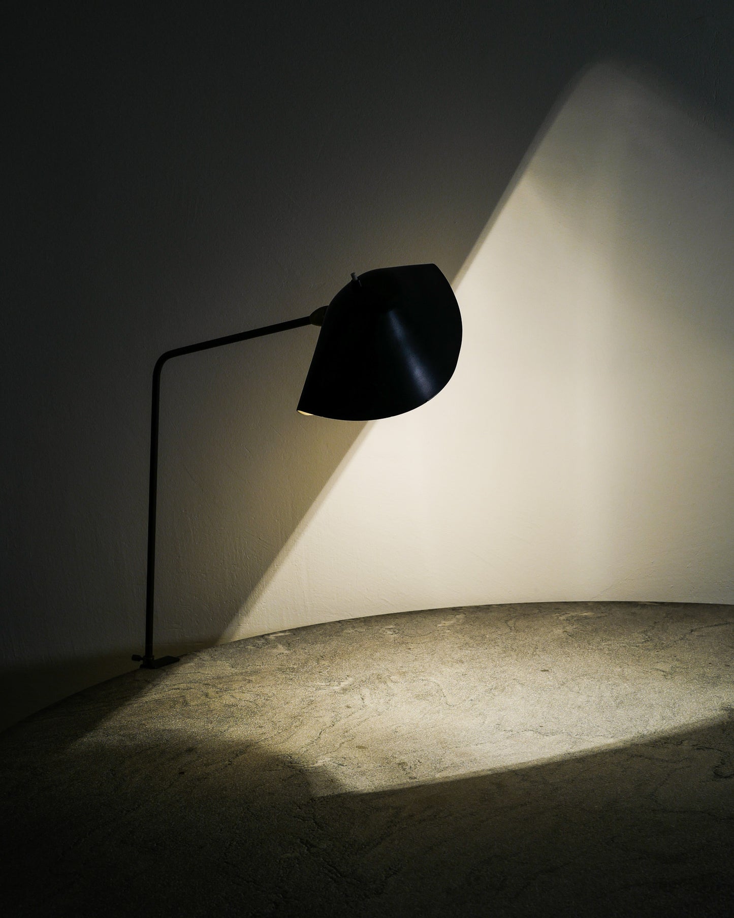 SERGE MOUILLE SIMPLE AGRAFÉE LAMP, 1950s