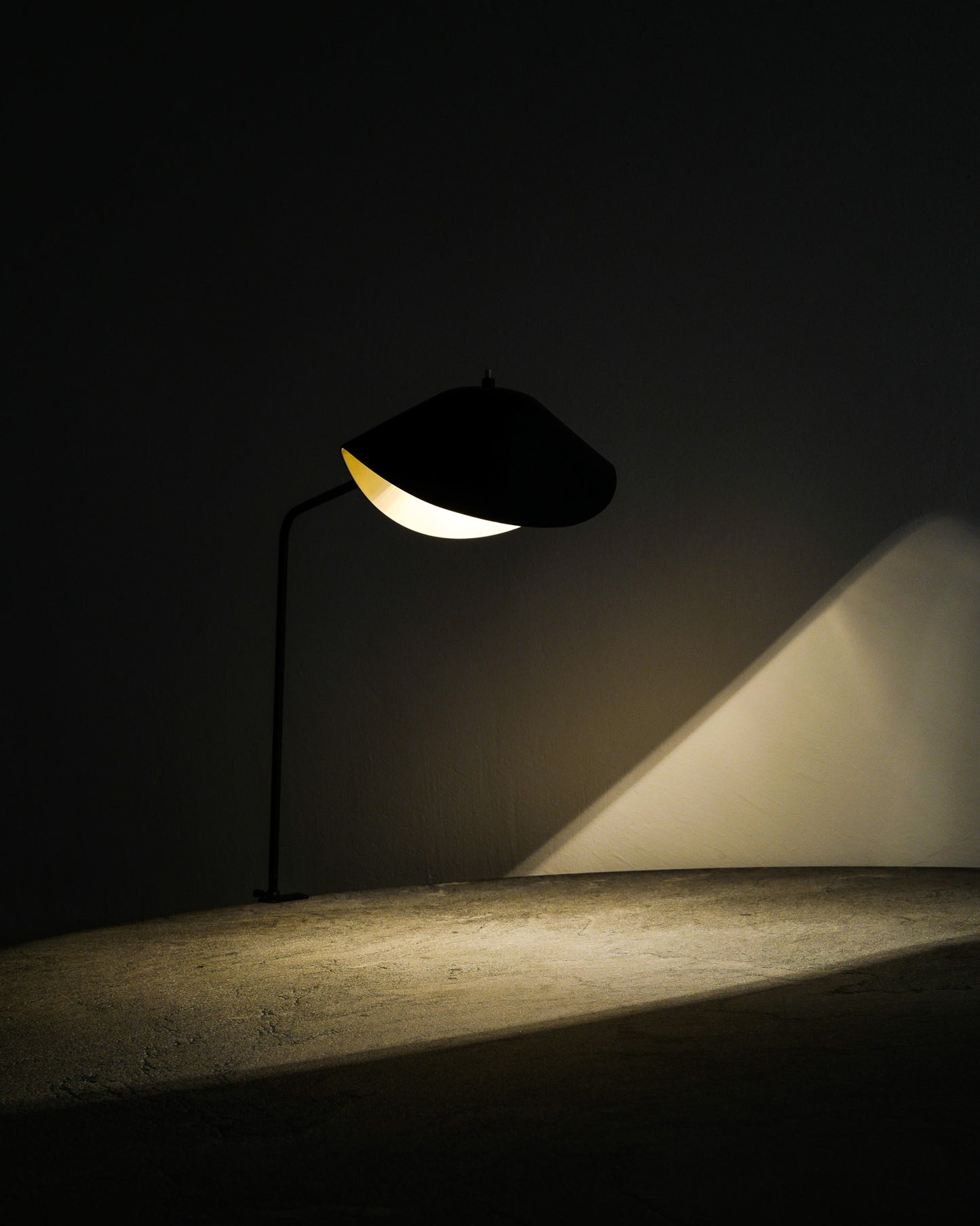SERGE MOUILLE SIMPLE AGRAFÉE LAMP, 1950s