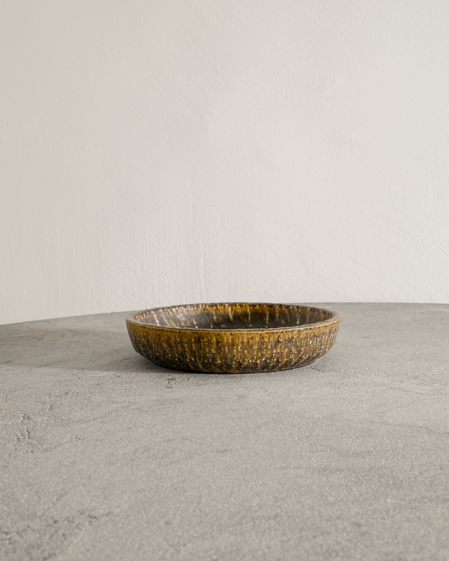 GUNNAR NYLUND "RUBUS" LARGE DISH, 1950s
