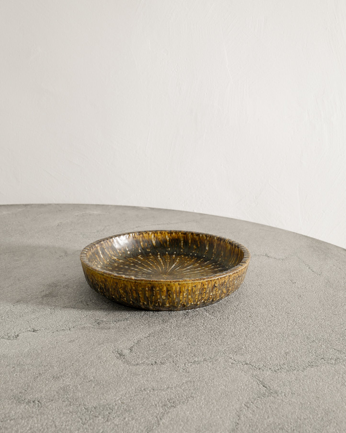 GUNNAR NYLUND "RUBUS" LARGE DISH, 1950s