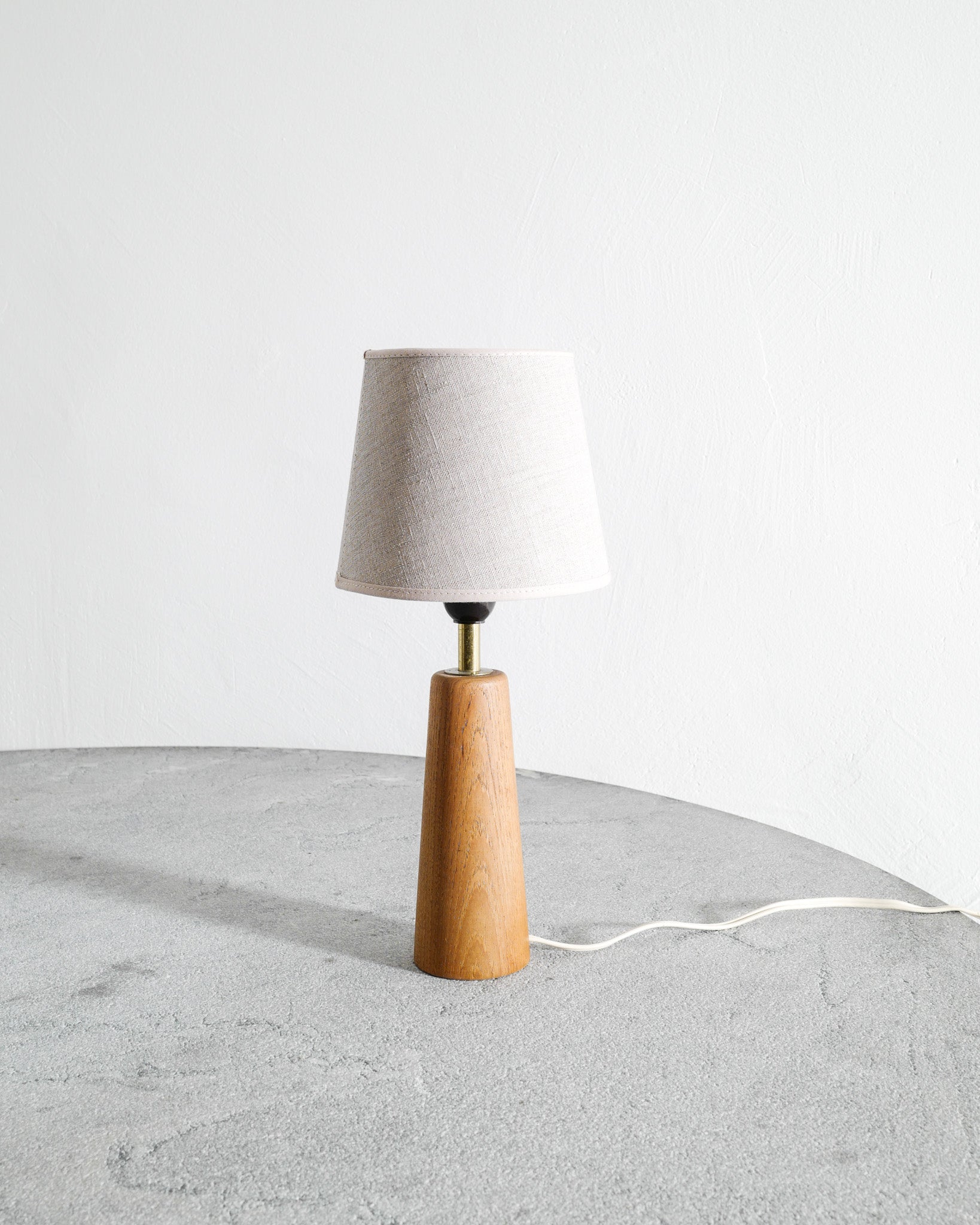FINNISH WOODEN TABLE LAMP, 1950s