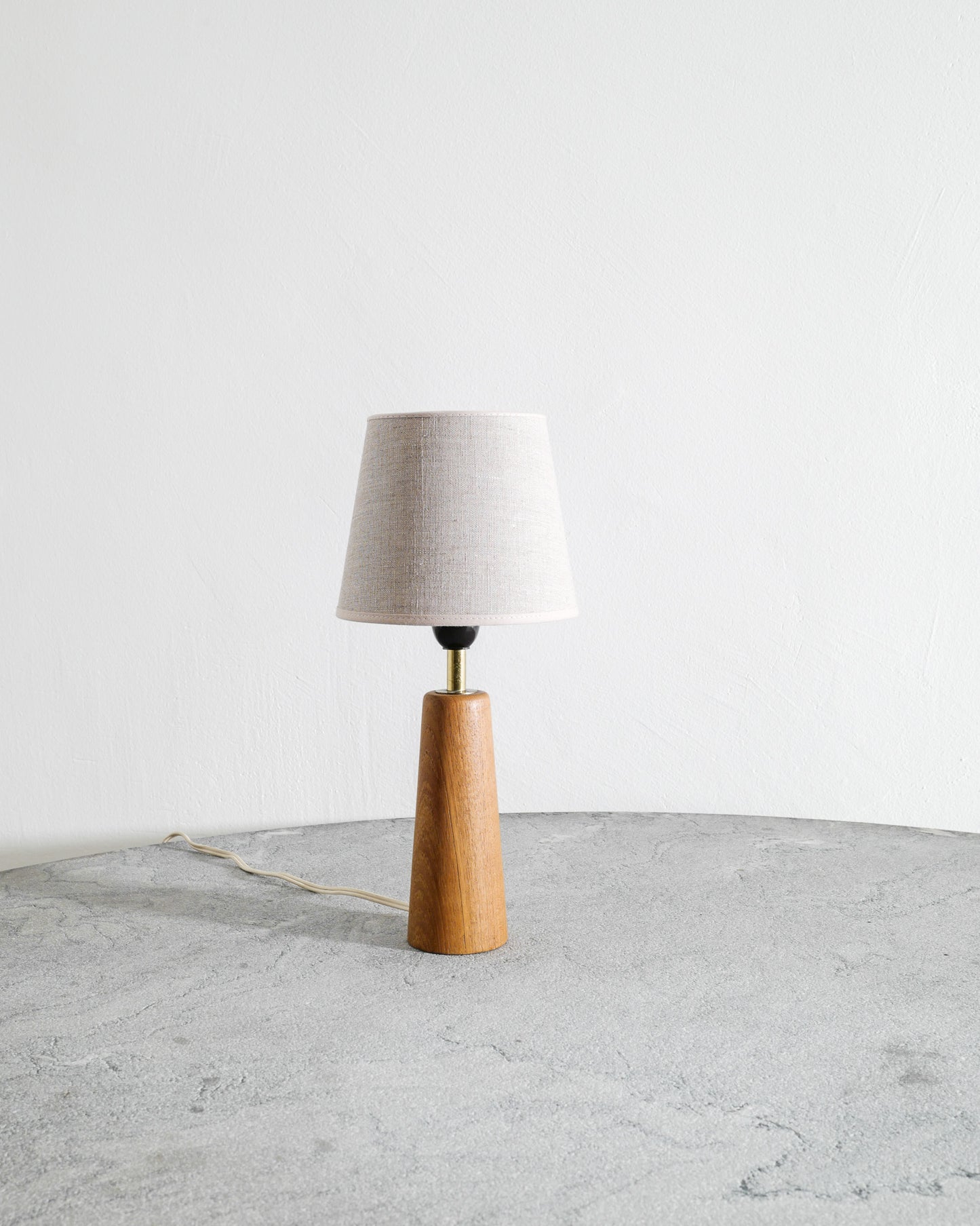 FINNISH WOODEN TABLE LAMP, 1950s