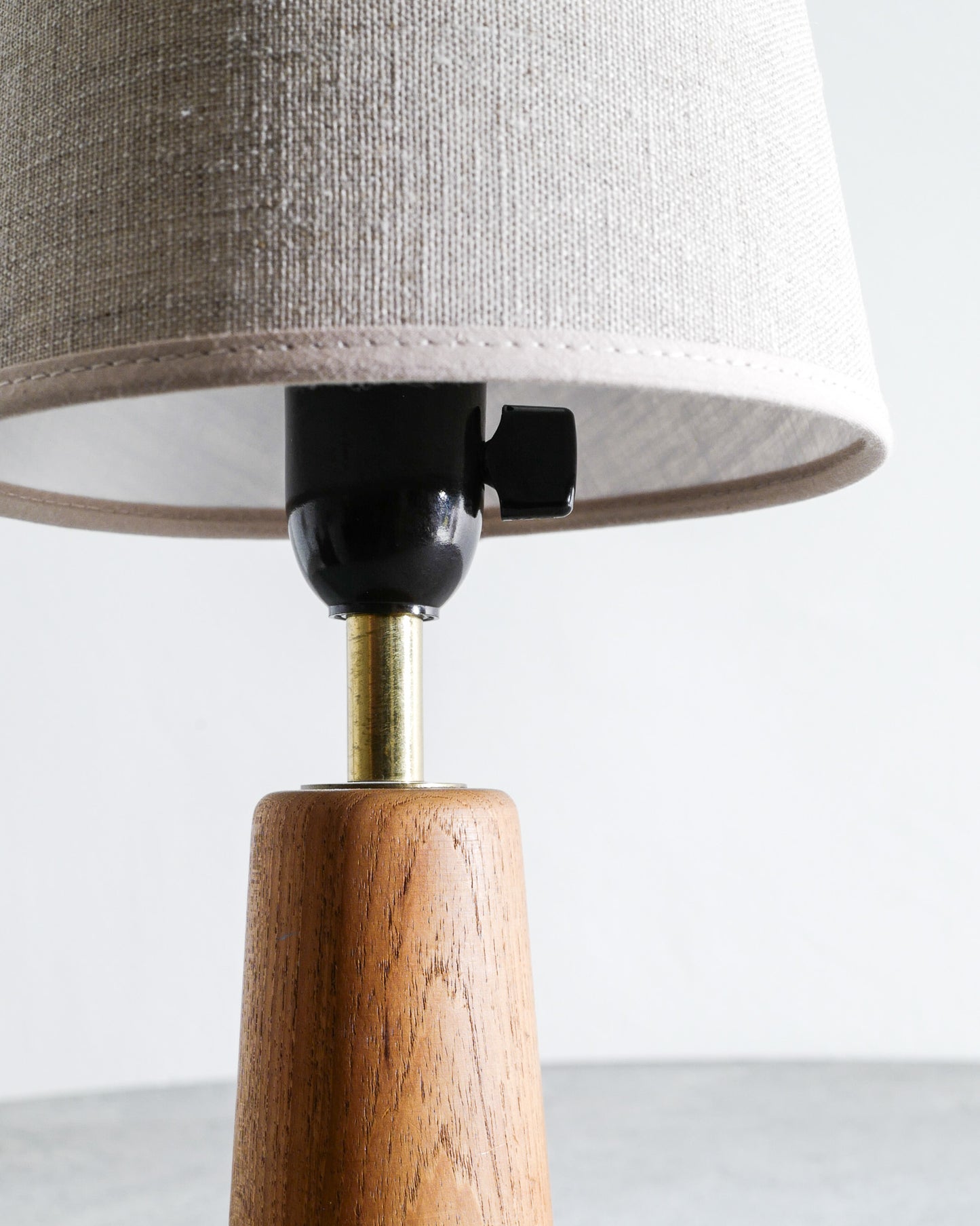 FINNISH WOODEN TABLE LAMP, 1950s