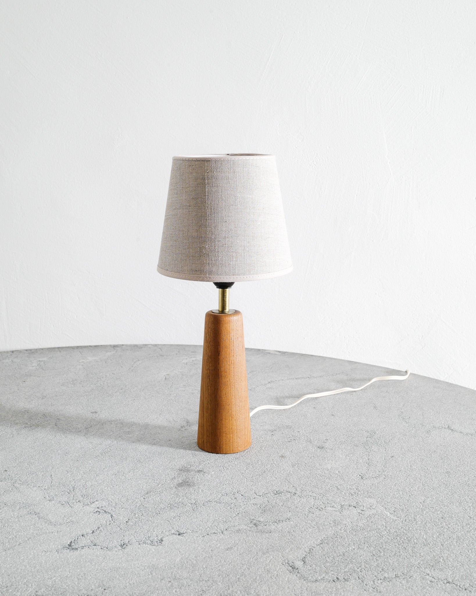 FINNISH WOODEN TABLE LAMP, 1950s
