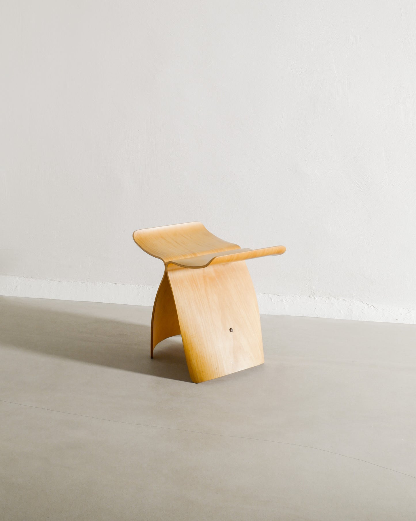 SORI YANAGI BUTTERFLY STOOL BY TENDO