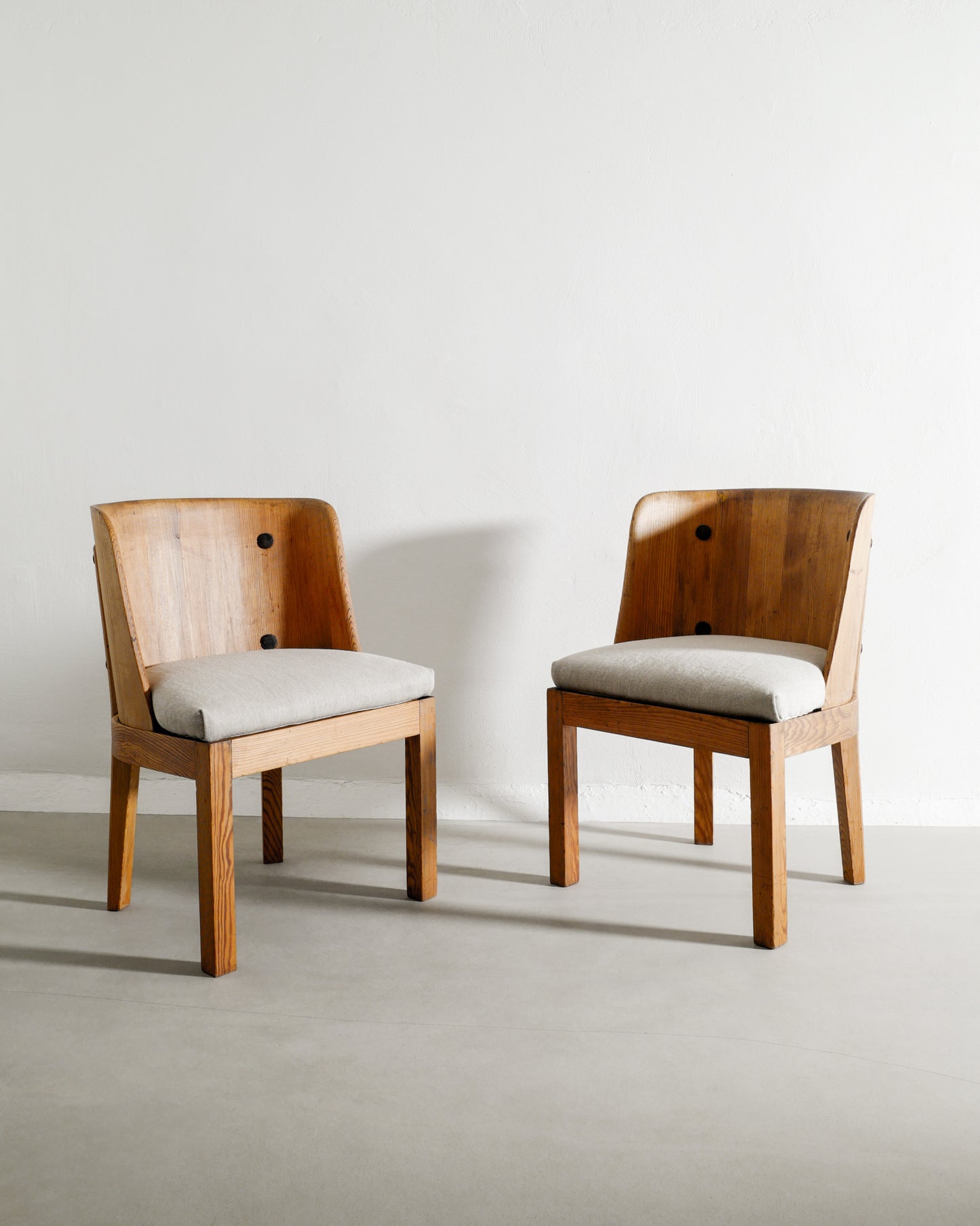 AXEL EINAR HJORTH "LOVÖ" ARMCHAIRS, 1930s
