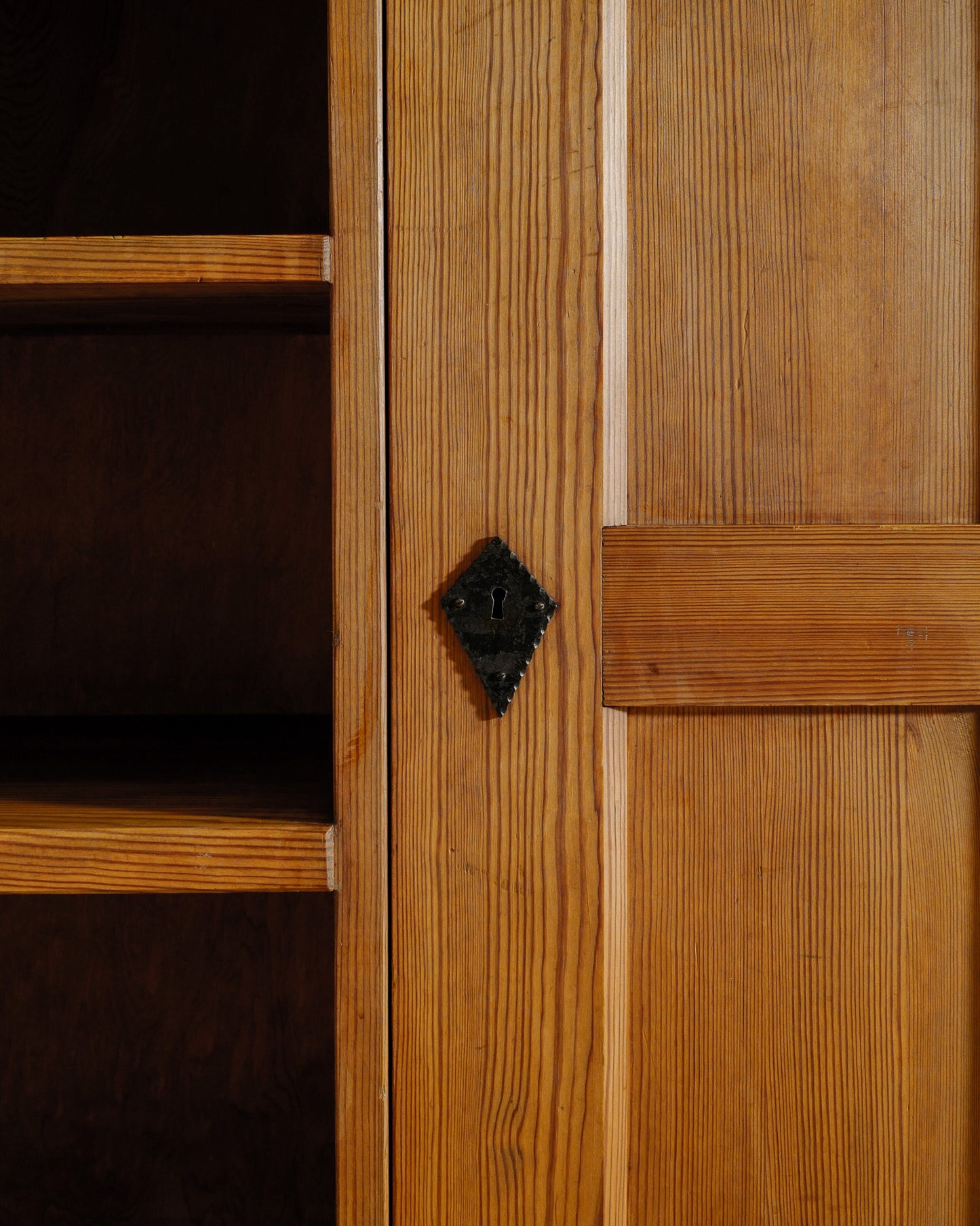 NORDISKA KOMPANIET "LOVÖ" BOOKCASE, 1930s