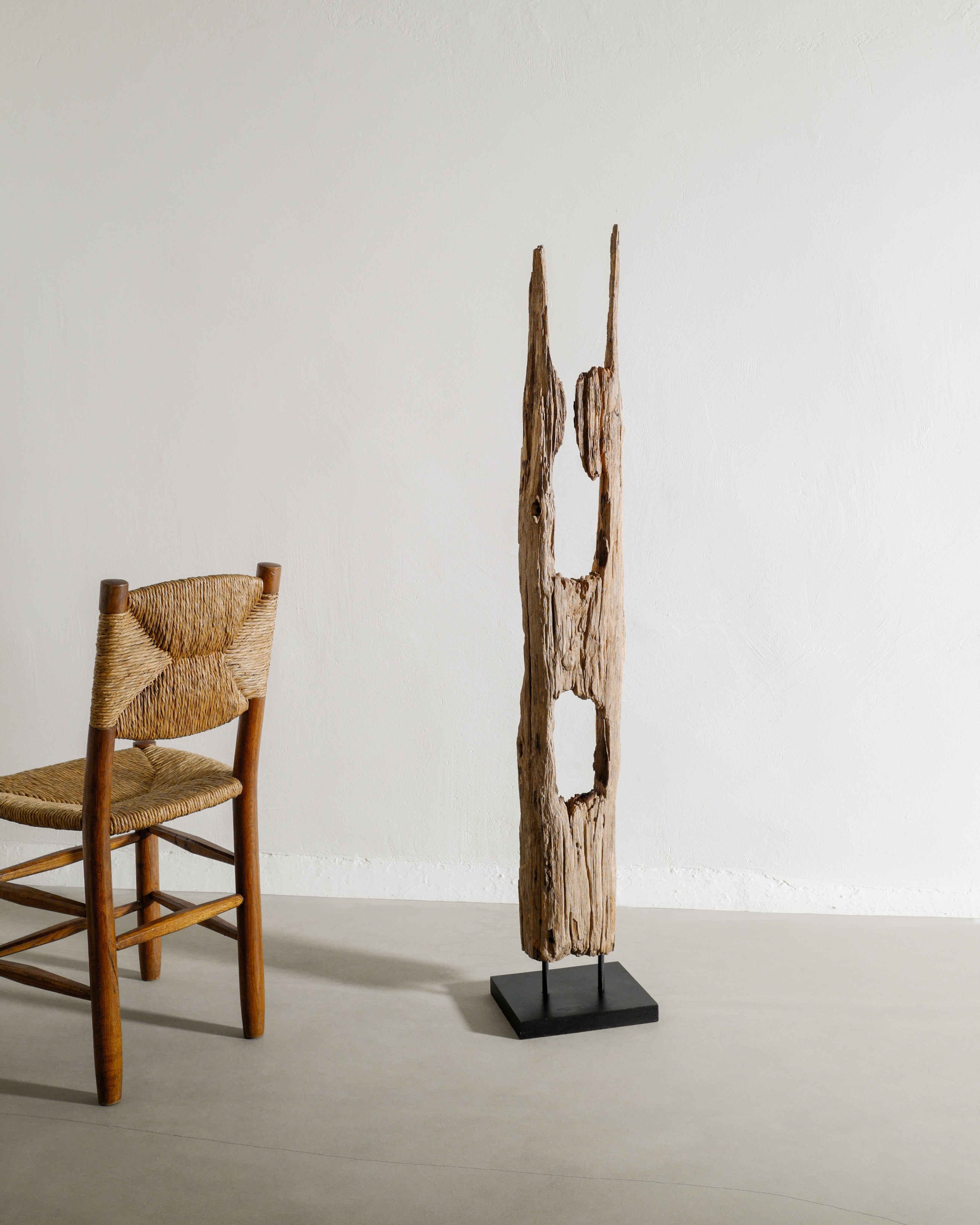 WOODEN FLOOR SCULPTURE