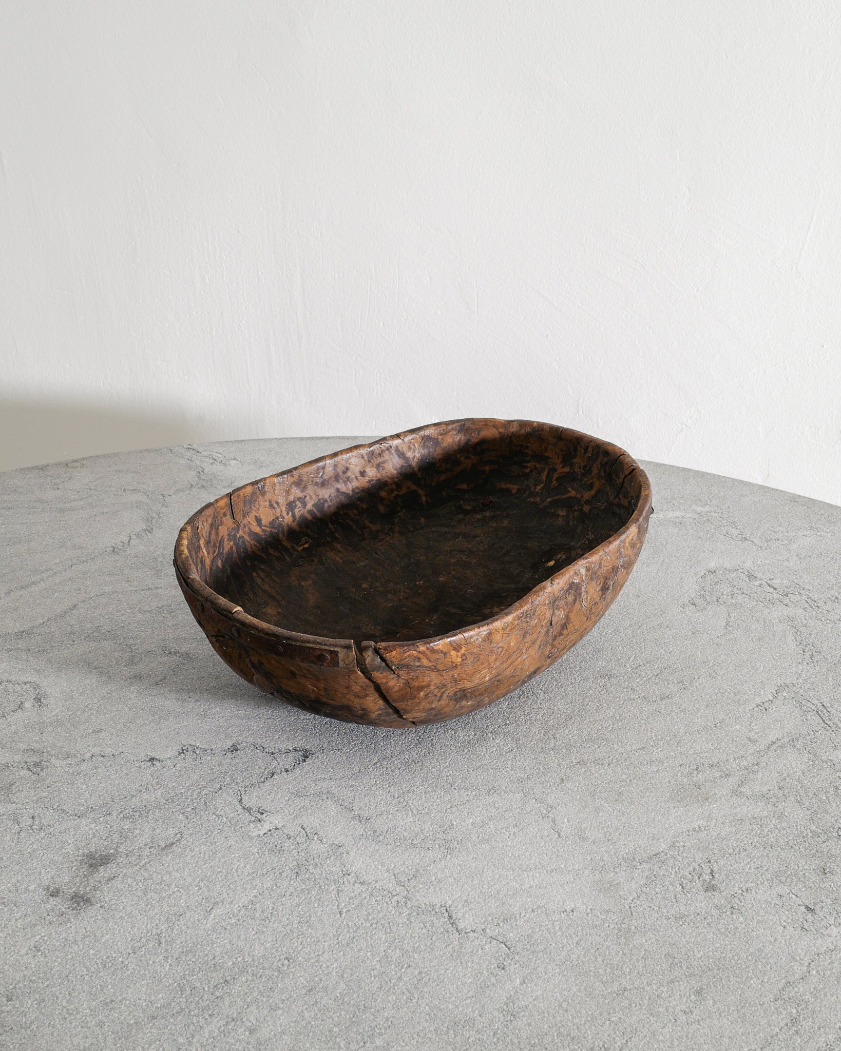 LARGE SWEDISH ANTIQUE WOODEN BOWL, 1700s