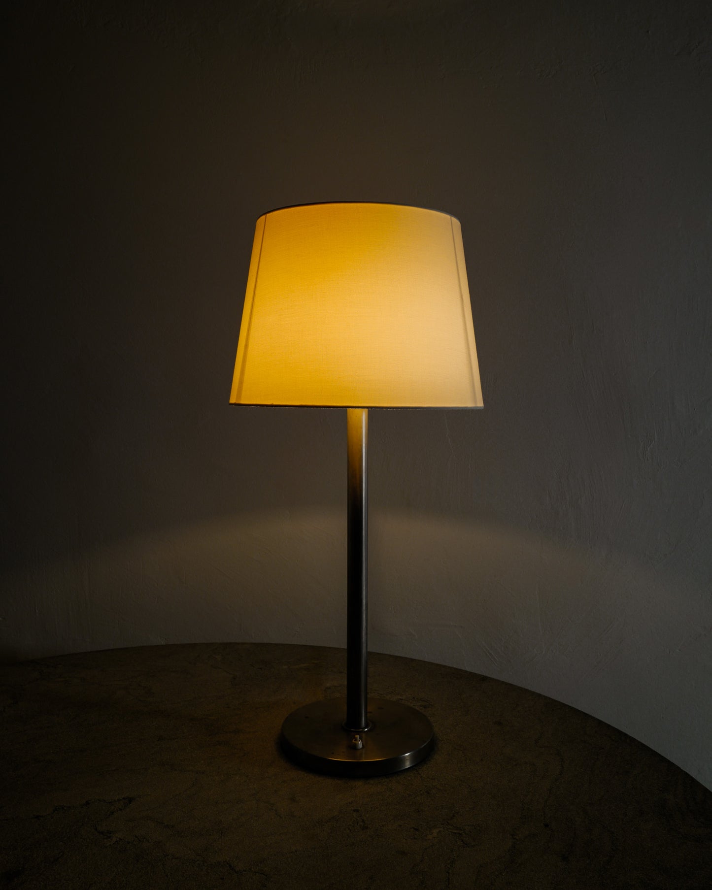 BÖHLMARKS TABLE LAMP, 1960s