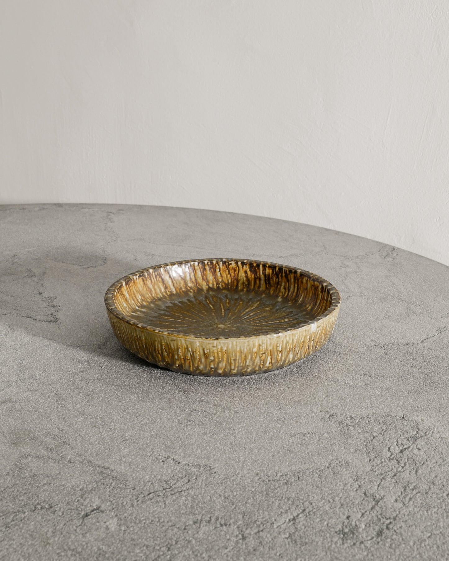 GUNNAR NYLUND "RUBUS" LARGE DISH, 1950s