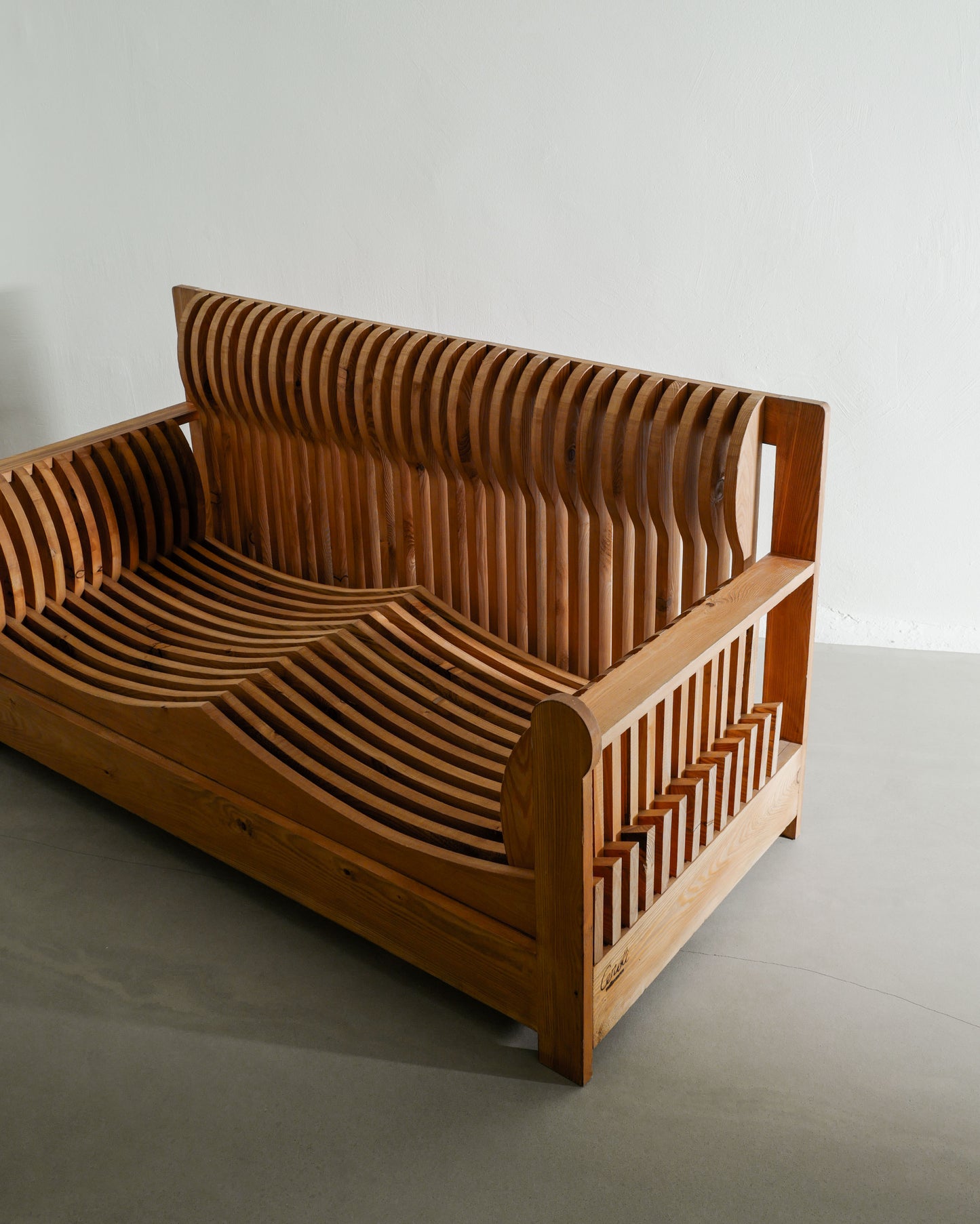 MARIO CEROLI PINE SOFA, 1970s