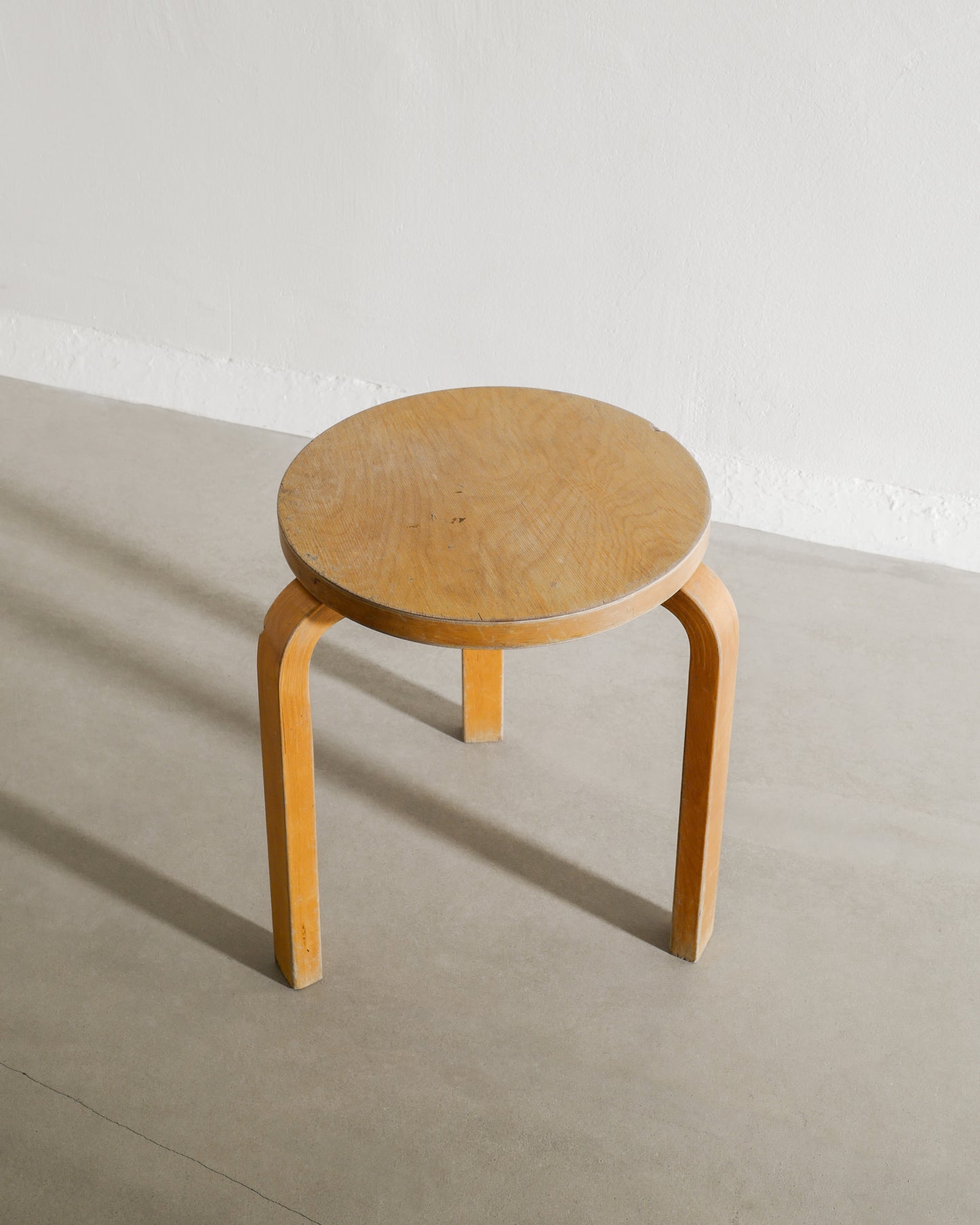 ALVAR AALTO "STOOL 60" TRIPOD STOOL, 1940s