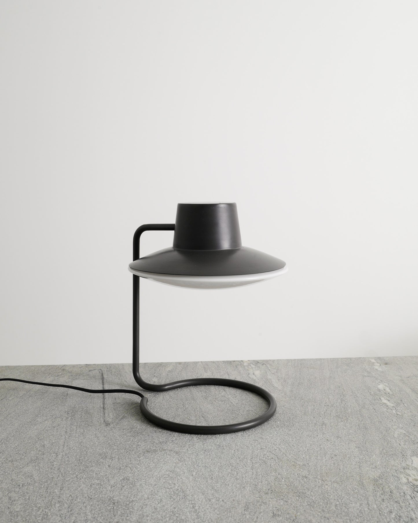 ARNE JACOBSEN "OXFORD" TABLE LAMP, 1960s