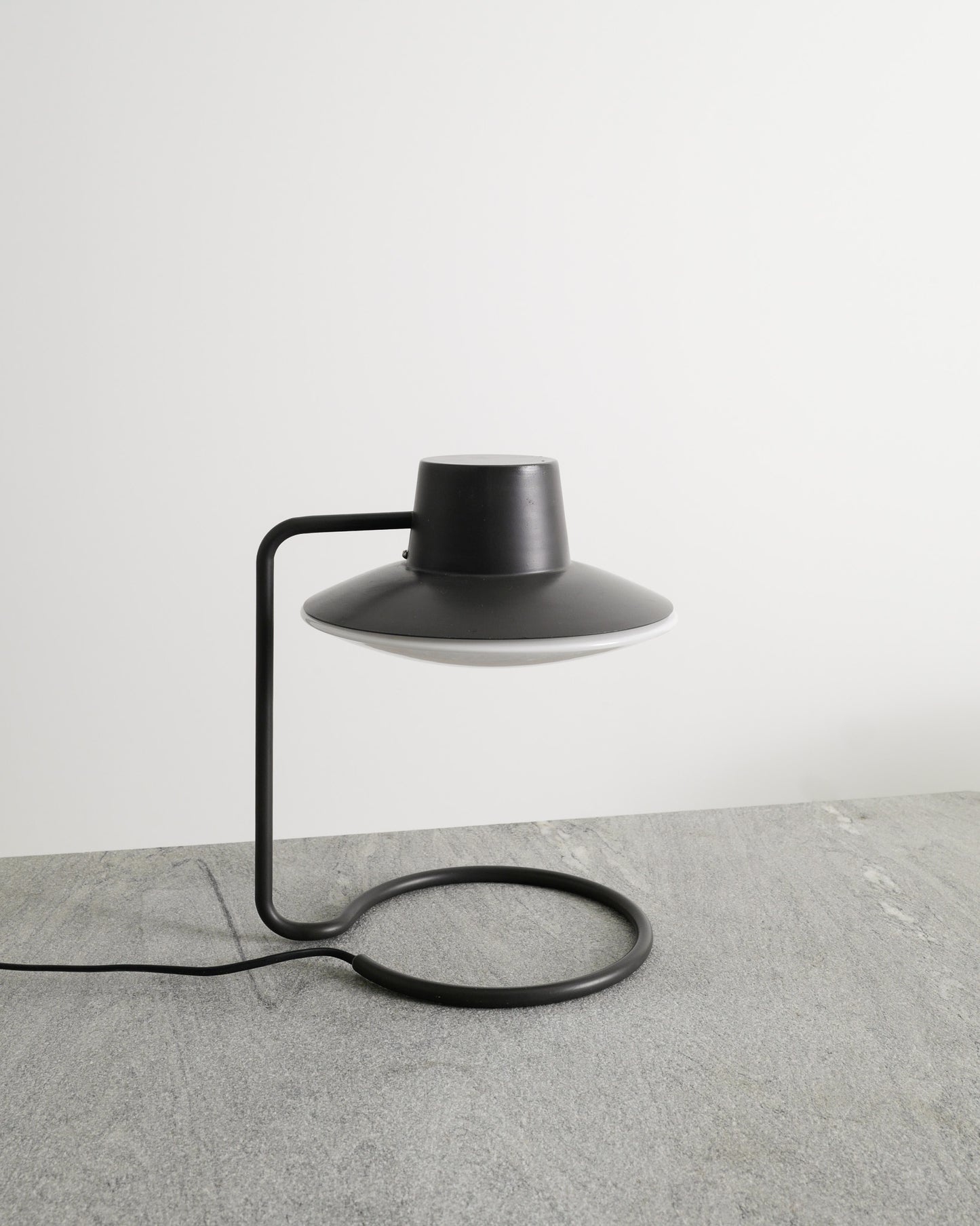 ARNE JACOBSEN "OXFORD" TABLE LAMP, 1960s