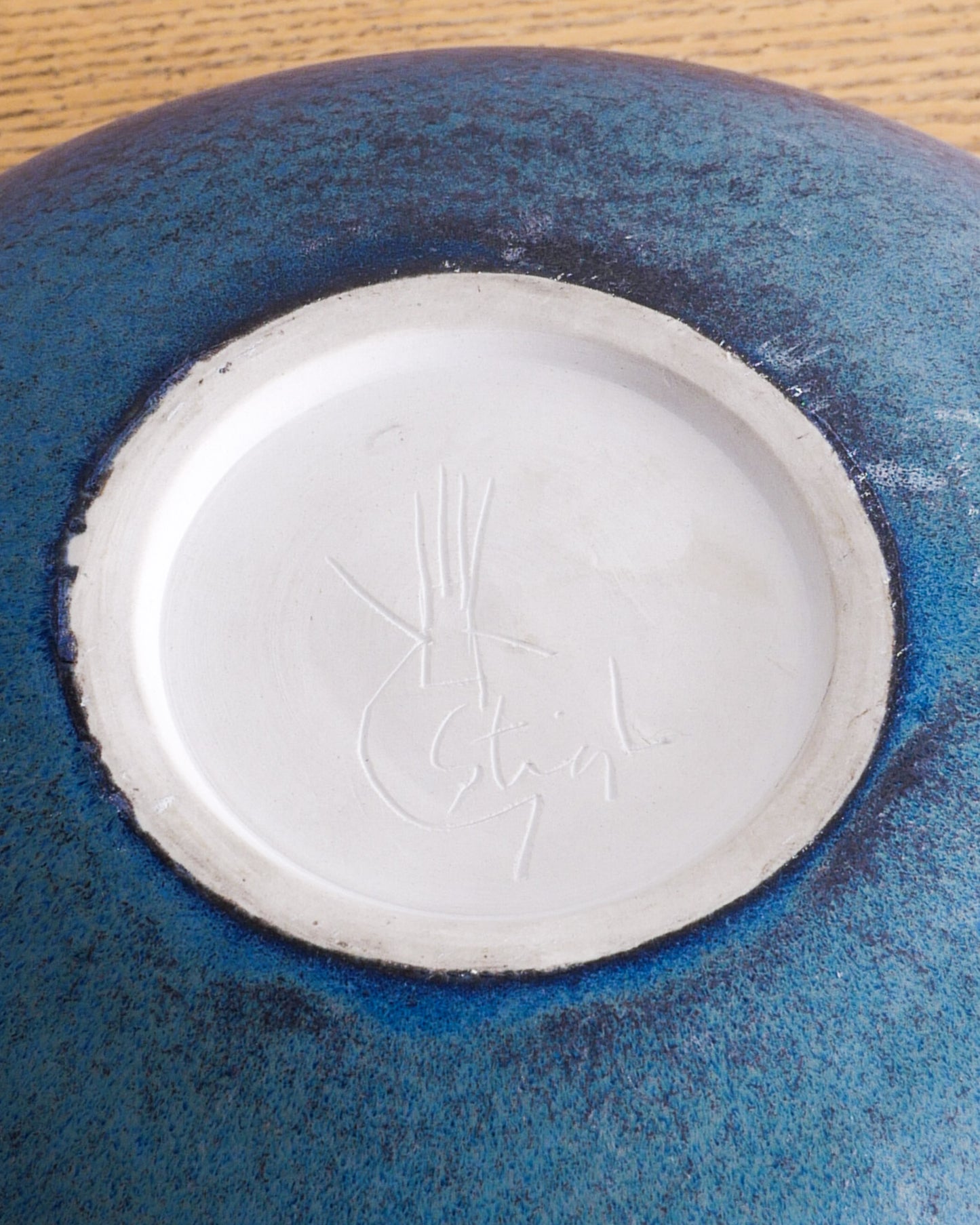 STIG LINDBERG LARGE CERAMIC BOWL, 1960s